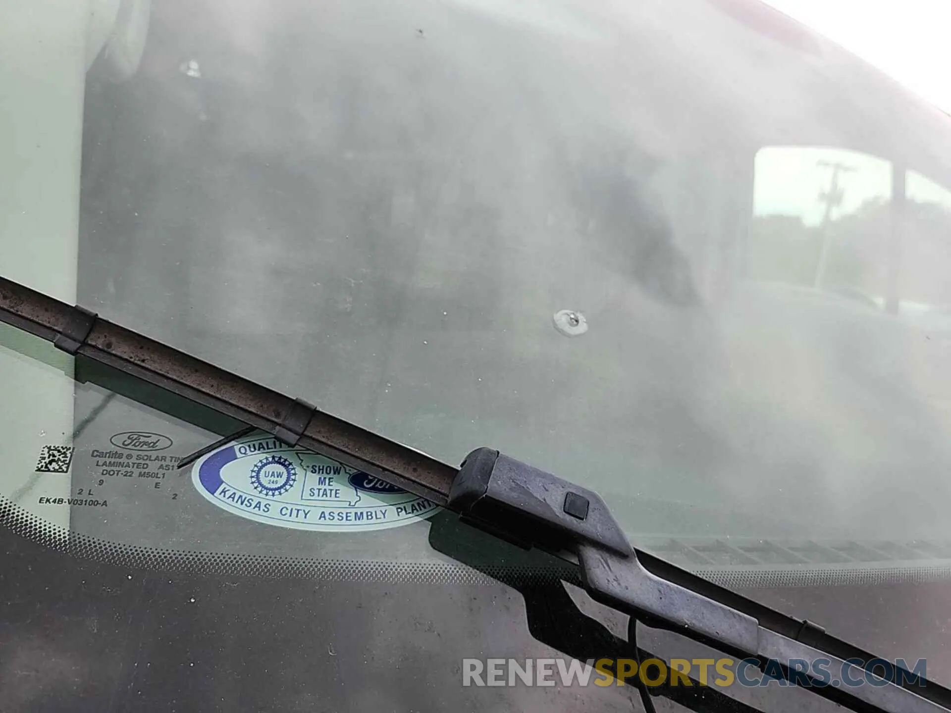 19 Photograph of a damaged car 1FTYR1YG6KKA99141 FORD TRANSIT 2019