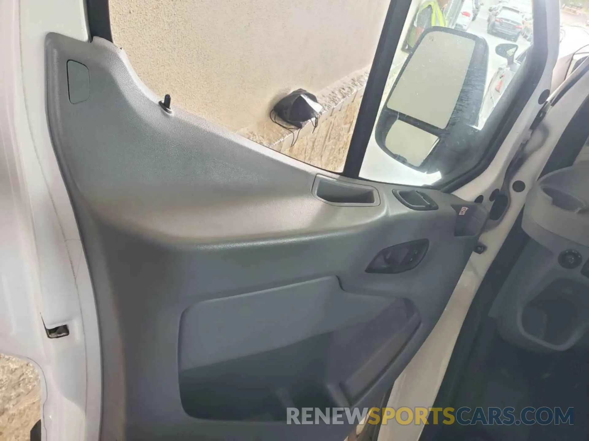 23 Photograph of a damaged car 1FTYR1YG6KKA99141 FORD TRANSIT 2019