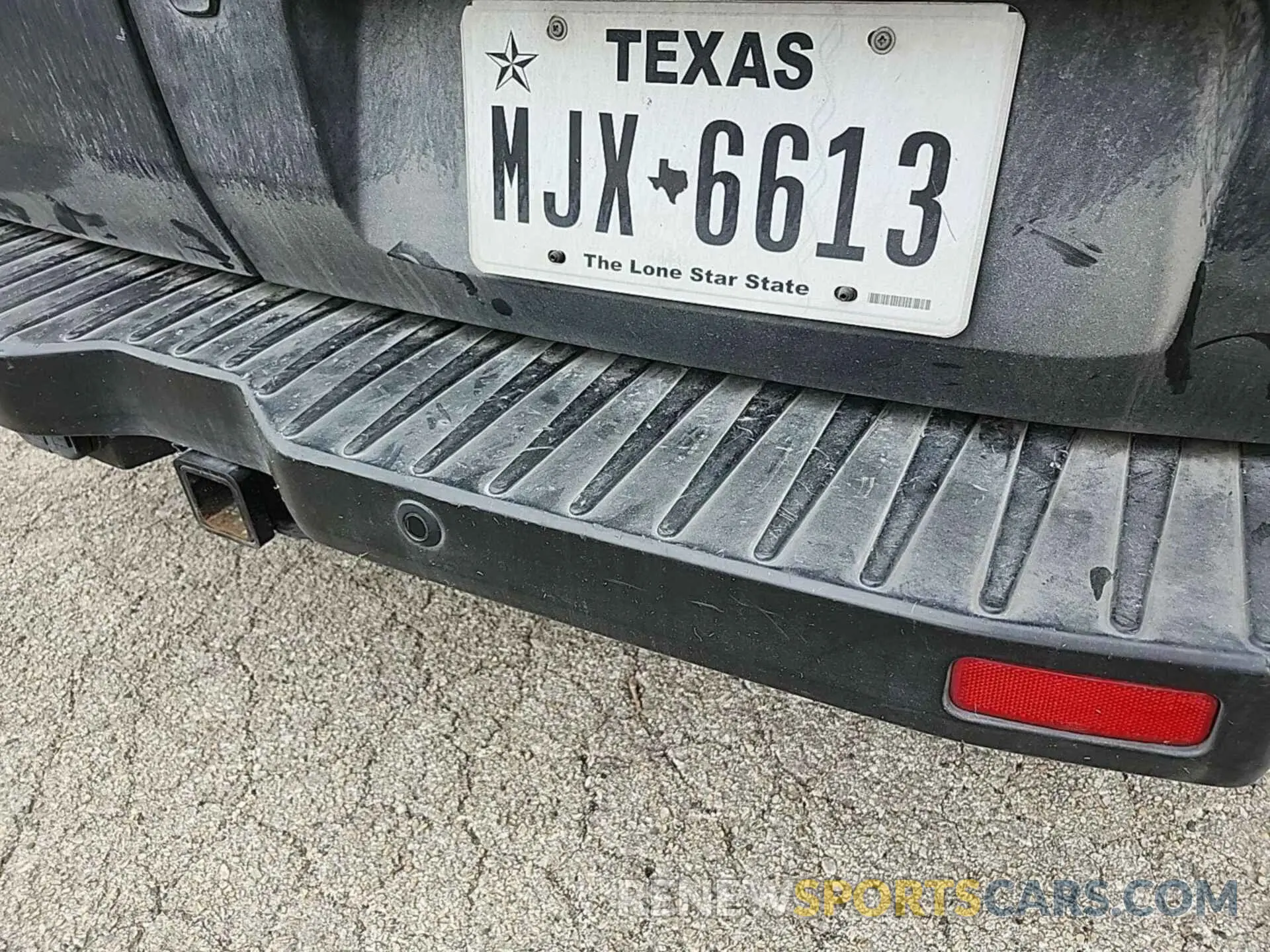 24 Photograph of a damaged car 1FTYR1YG6KKA99141 FORD TRANSIT 2019