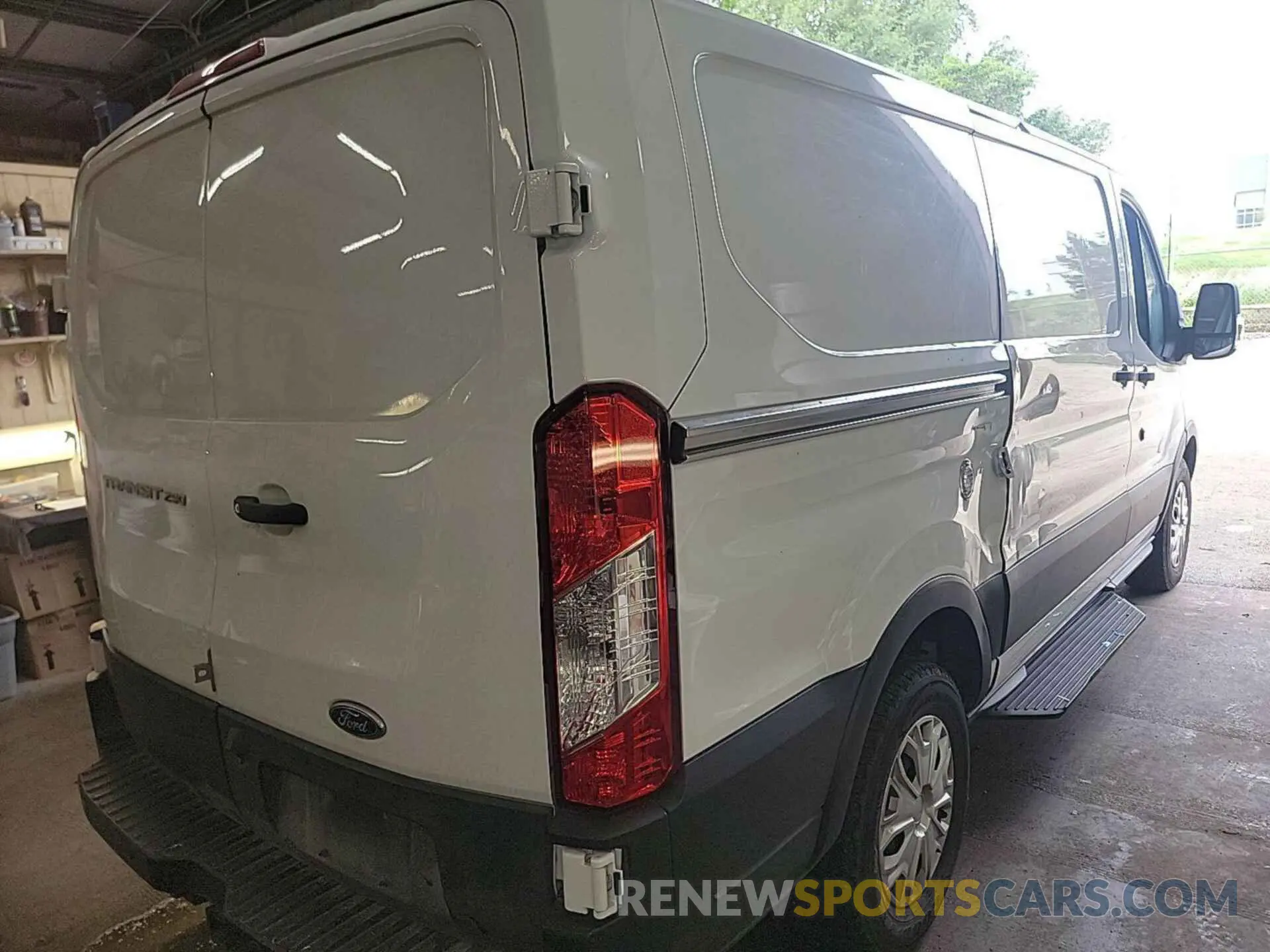 27 Photograph of a damaged car 1FTYR1YG6KKA99141 FORD TRANSIT 2019