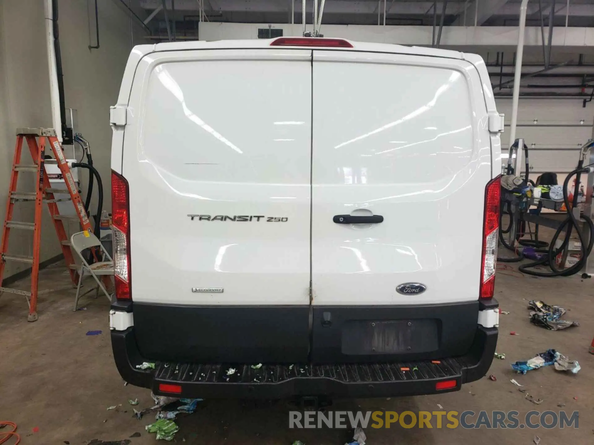 14 Photograph of a damaged car 1FTYR1YG7KKA31558 FORD TRANSIT 2019