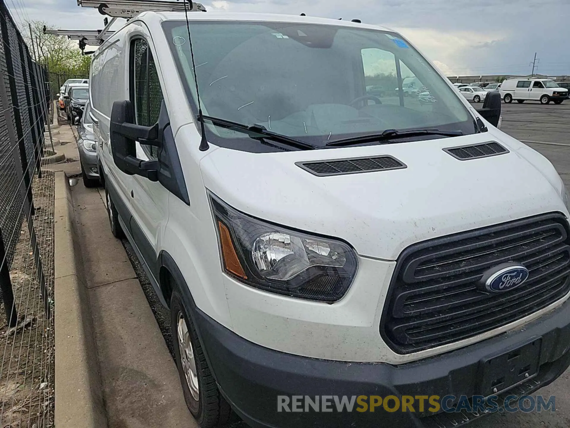 11 Photograph of a damaged car 1FTYR1YG7KKB43504 FORD TRANSIT 2019