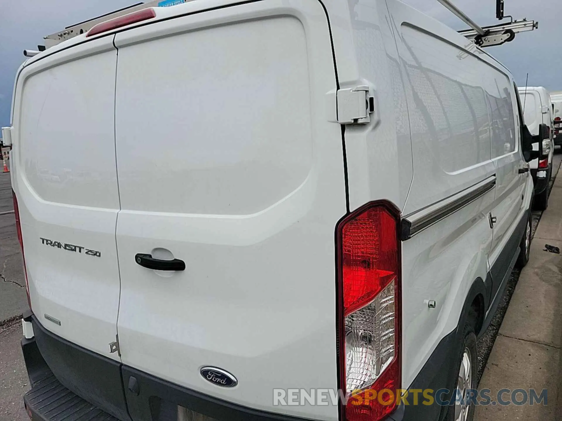 20 Photograph of a damaged car 1FTYR1YG7KKB43504 FORD TRANSIT 2019