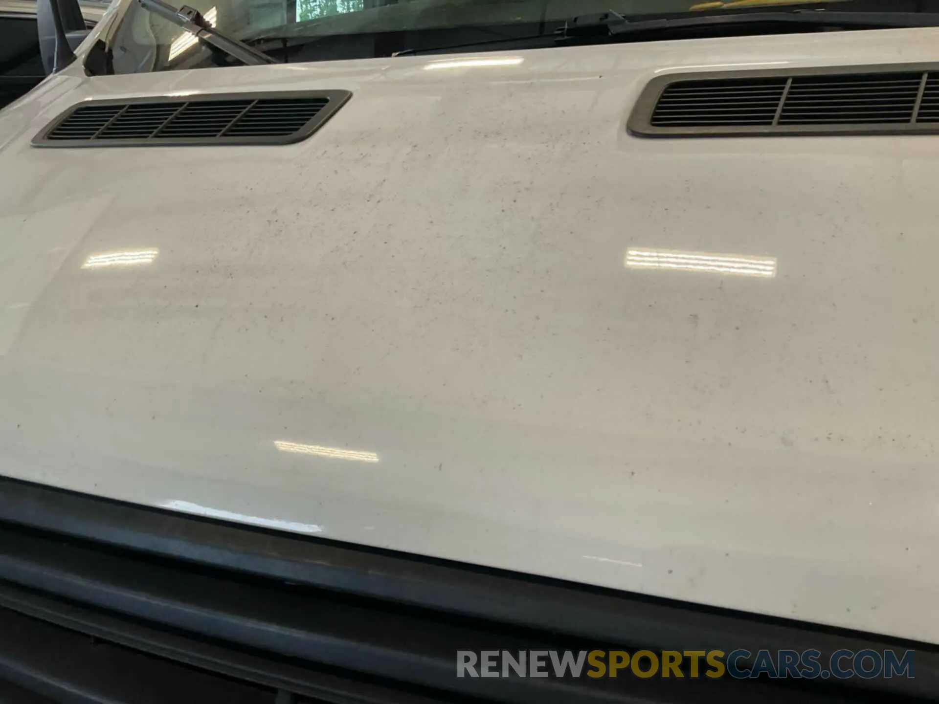 19 Photograph of a damaged car 1FTYR1YG7KKB48153 FORD TRANSIT 2019