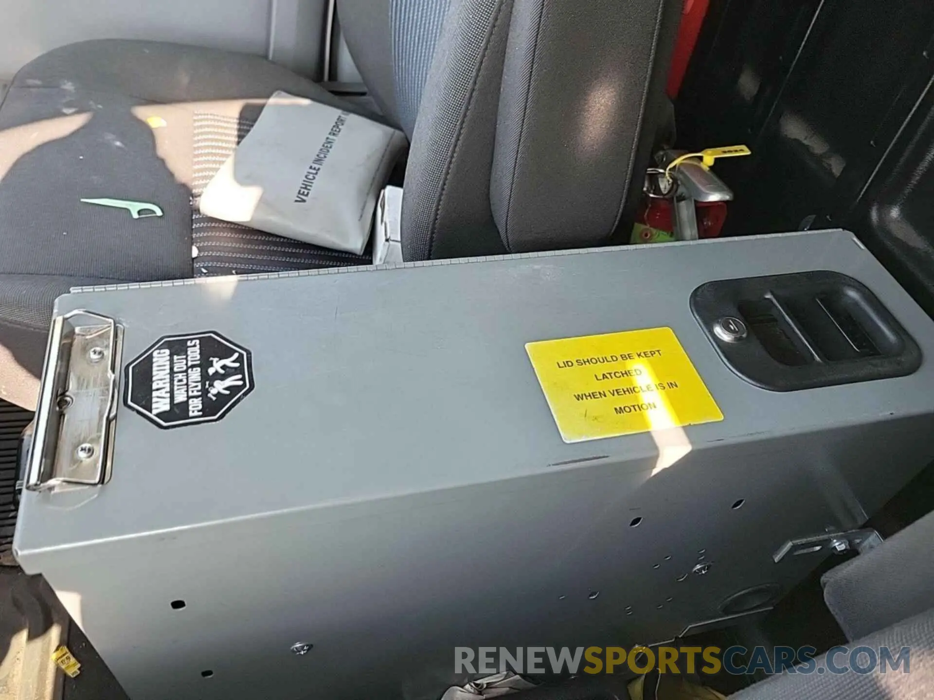 19 Photograph of a damaged car 1FTYR1YG7KKB48251 FORD TRANSIT 2019