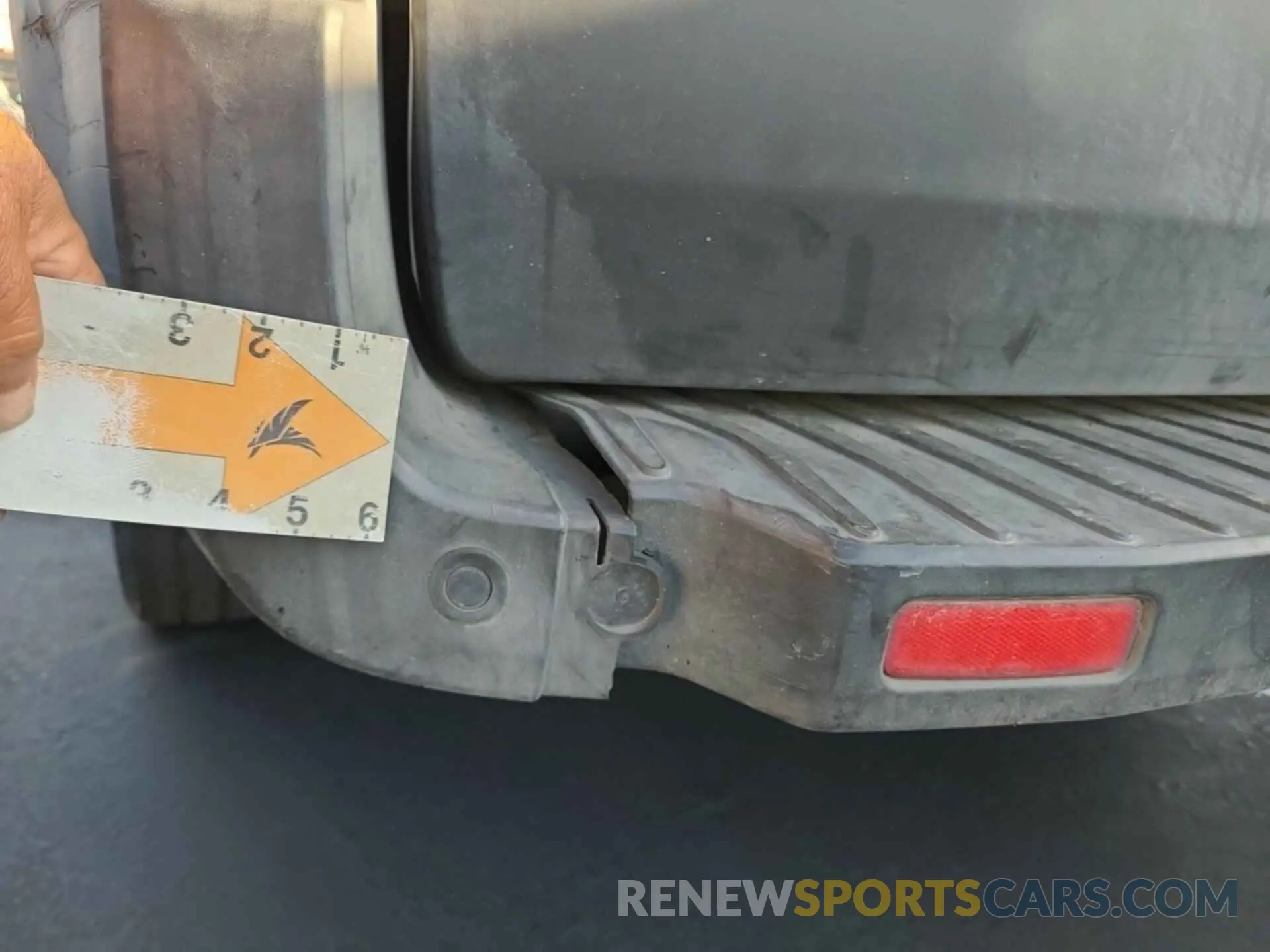 29 Photograph of a damaged car 1FTYR1YG8KKB48274 FORD TRANSIT 2019