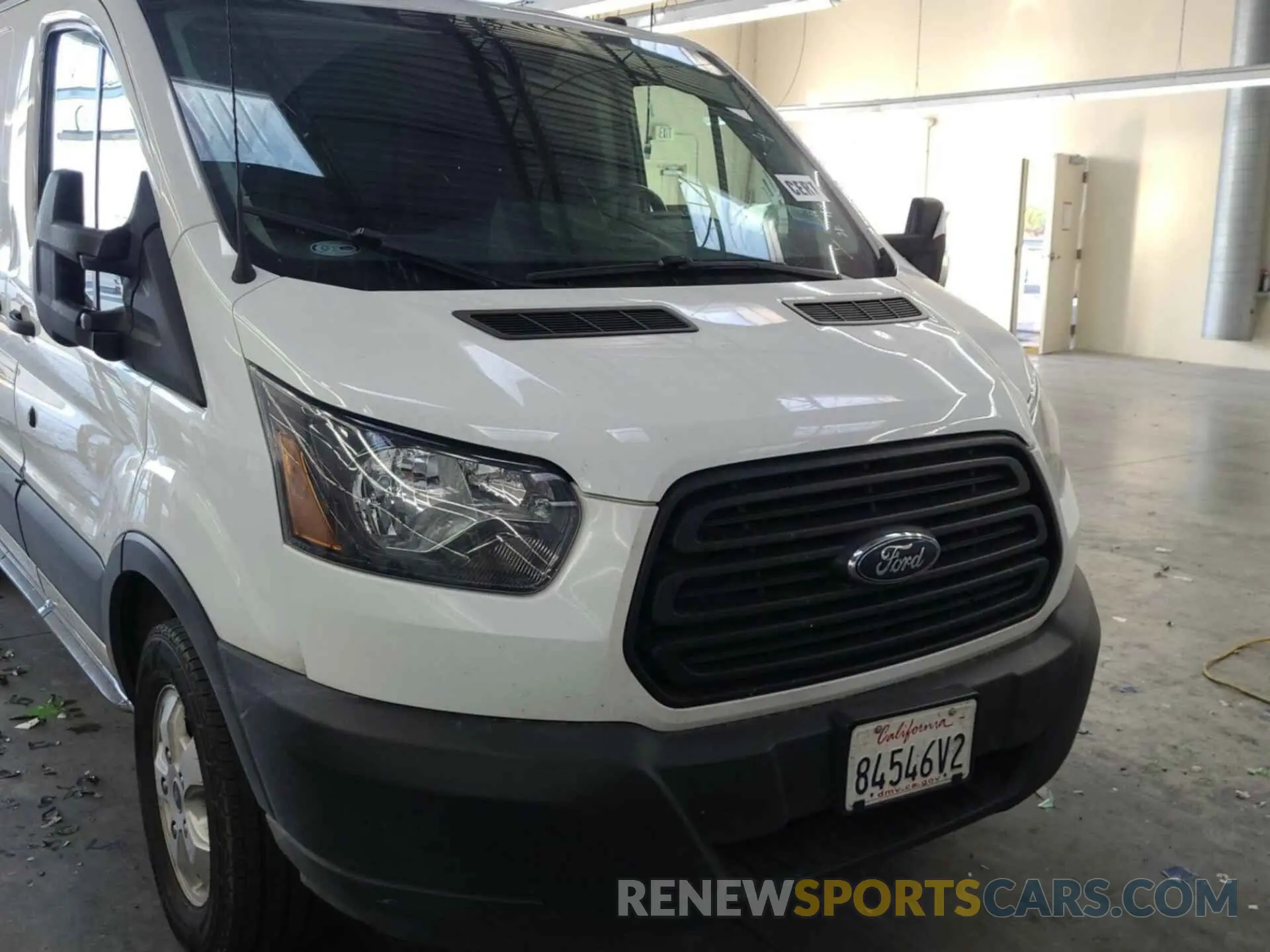 34 Photograph of a damaged car 1FTYR1YG8KKB48274 FORD TRANSIT 2019