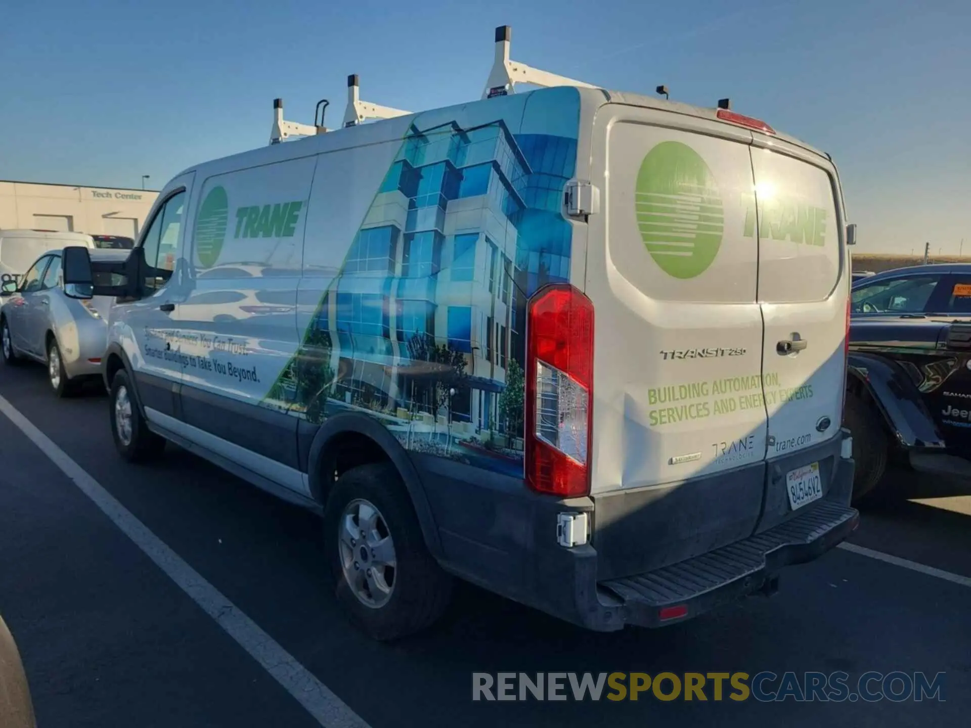39 Photograph of a damaged car 1FTYR1YG8KKB48274 FORD TRANSIT 2019