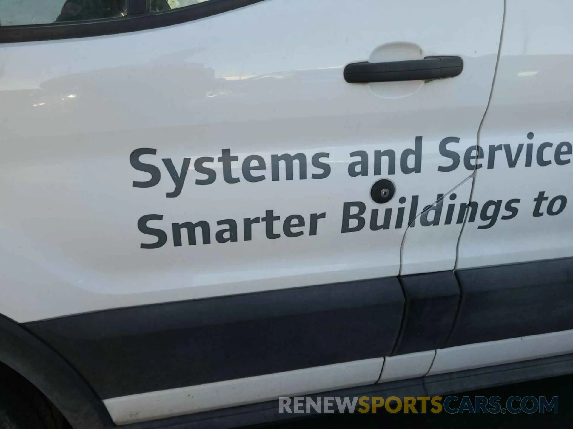 40 Photograph of a damaged car 1FTYR1YG8KKB48274 FORD TRANSIT 2019