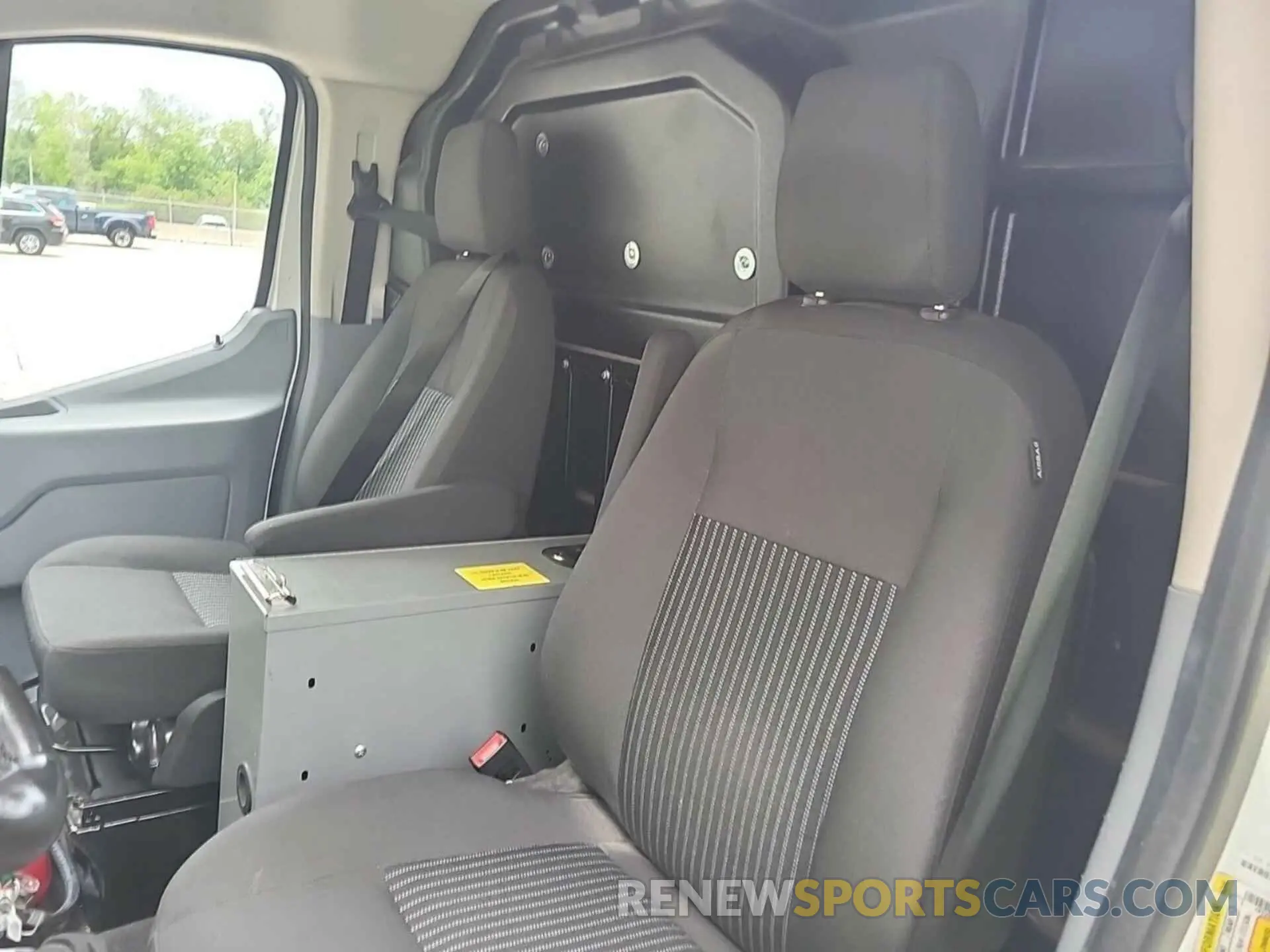 28 Photograph of a damaged car 1FTYR1YG9KKA40827 FORD TRANSIT 2019