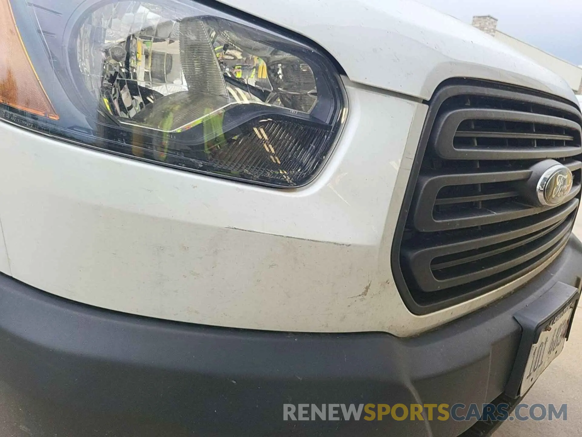 34 Photograph of a damaged car 1FTYR1YG9KKA40827 FORD TRANSIT 2019