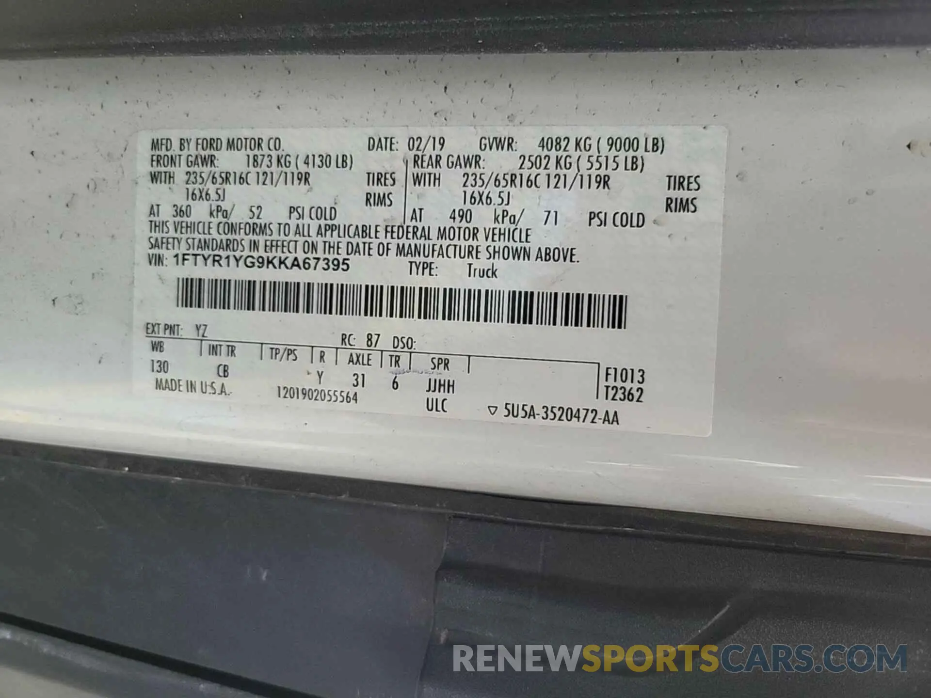 19 Photograph of a damaged car 1FTYR1YG9KKA67395 FORD TRANSIT 2019