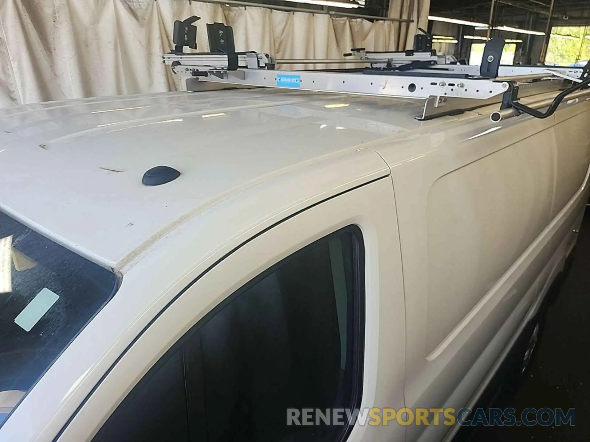 1 Photograph of a damaged car 1FTYR1YG9KKB43505 FORD TRANSIT 2019