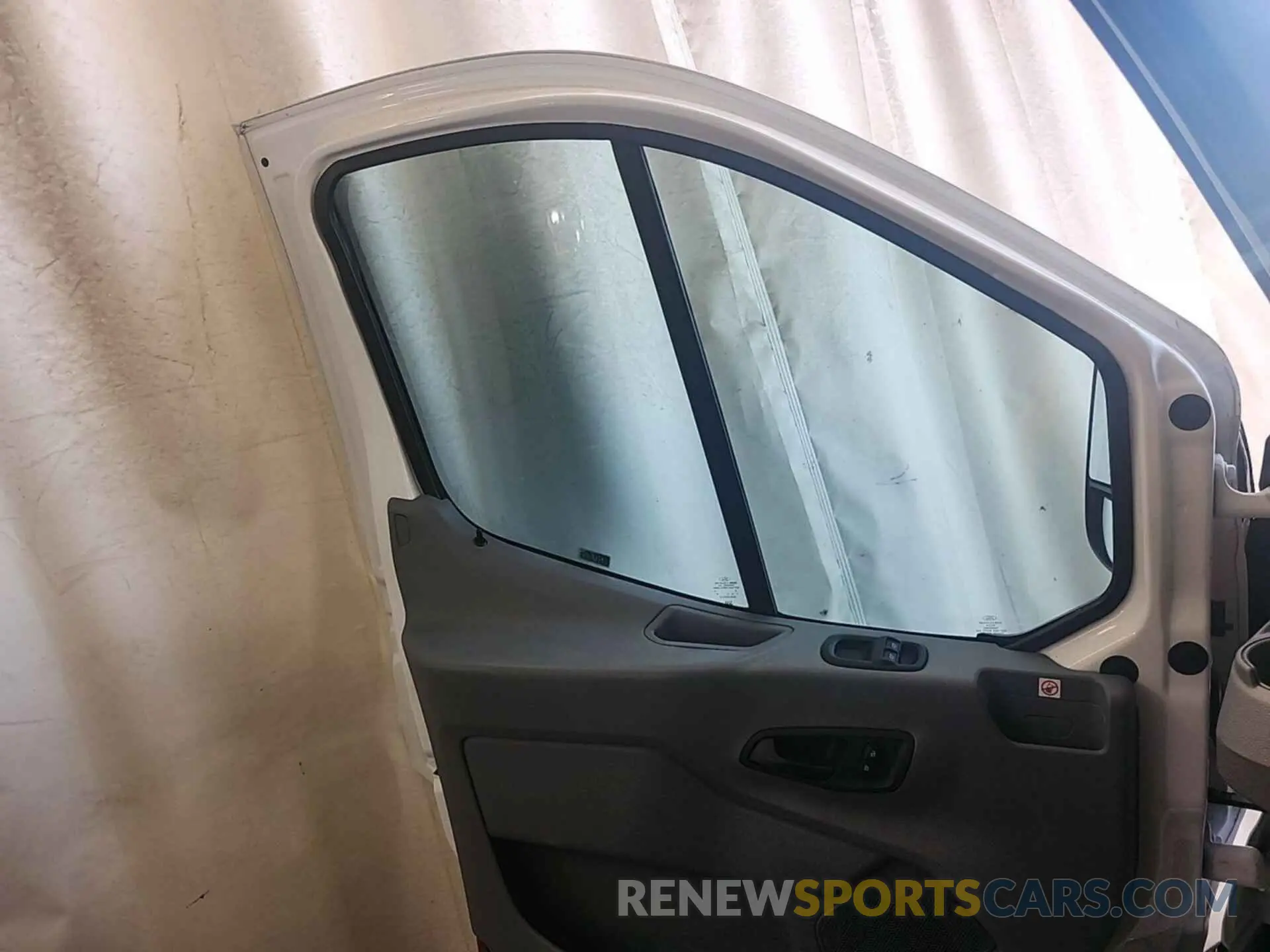 13 Photograph of a damaged car 1FTYR1YG9KKB43505 FORD TRANSIT 2019