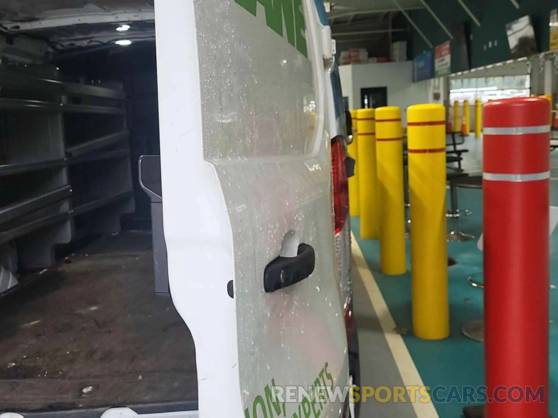 11 Photograph of a damaged car 1FTYR1YG9KKB48140 FORD TRANSIT 2019