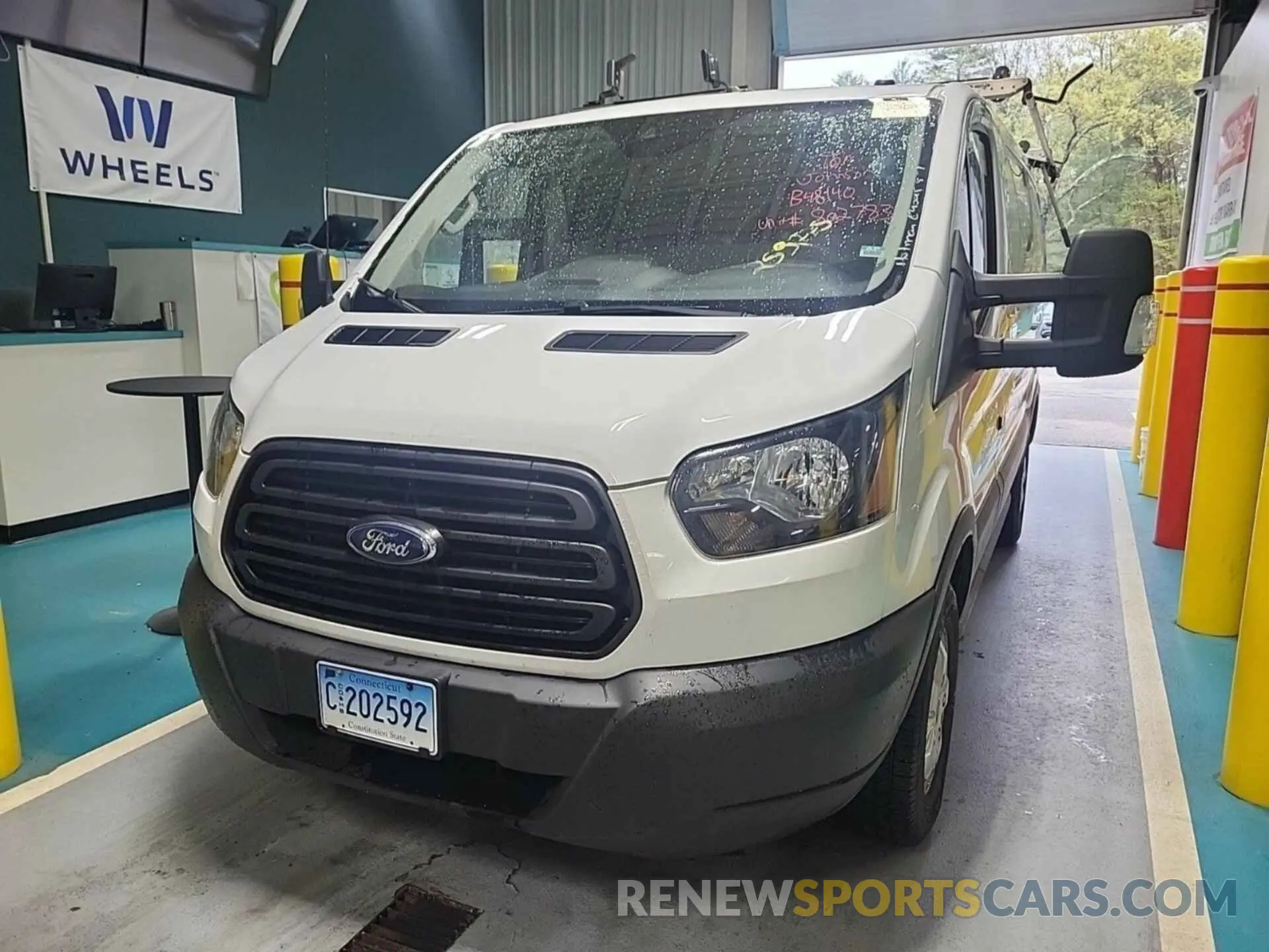 35 Photograph of a damaged car 1FTYR1YG9KKB48140 FORD TRANSIT 2019