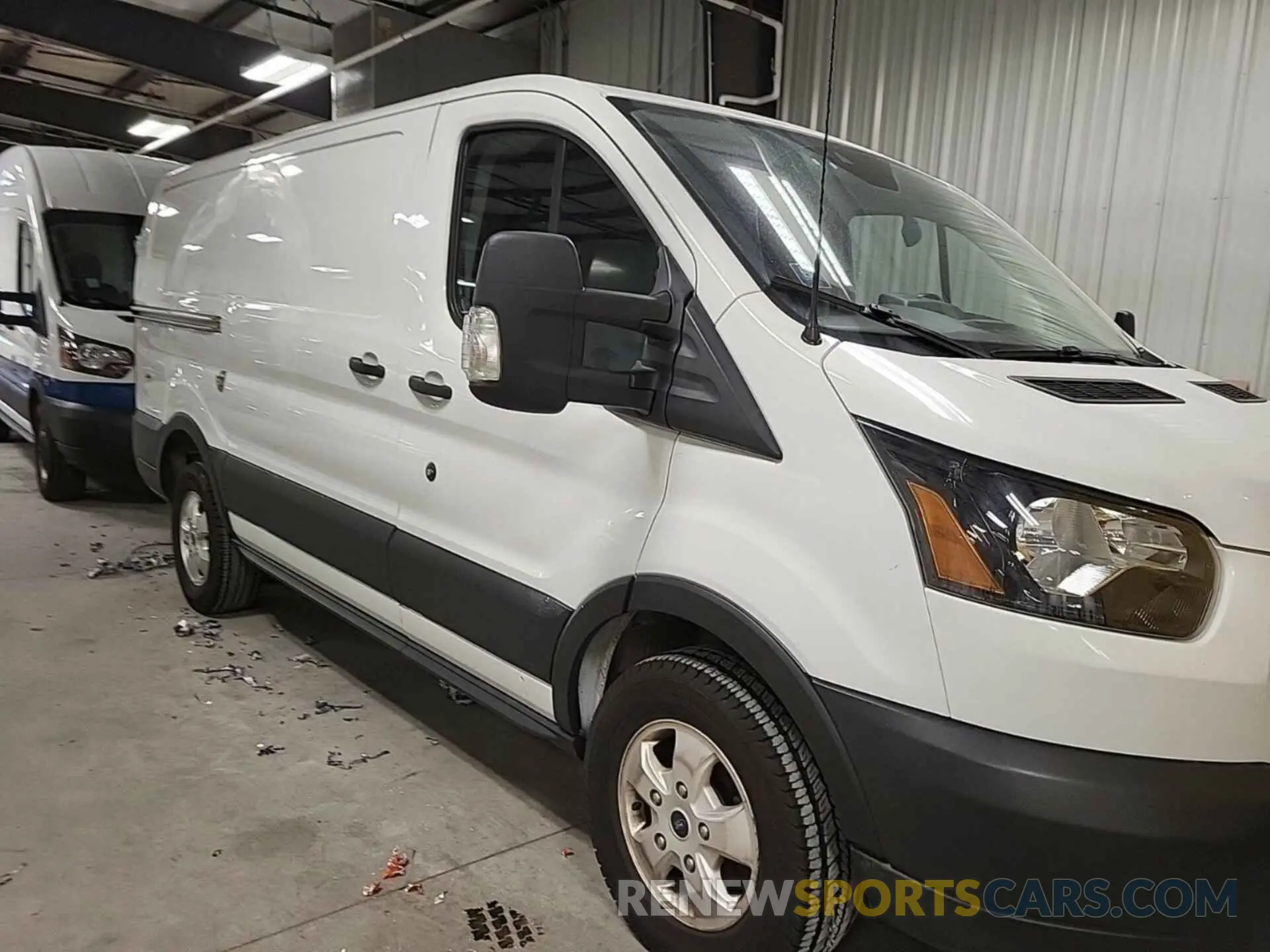 23 Photograph of a damaged car 1FTYR1YGXKKA40822 FORD TRANSIT 2019