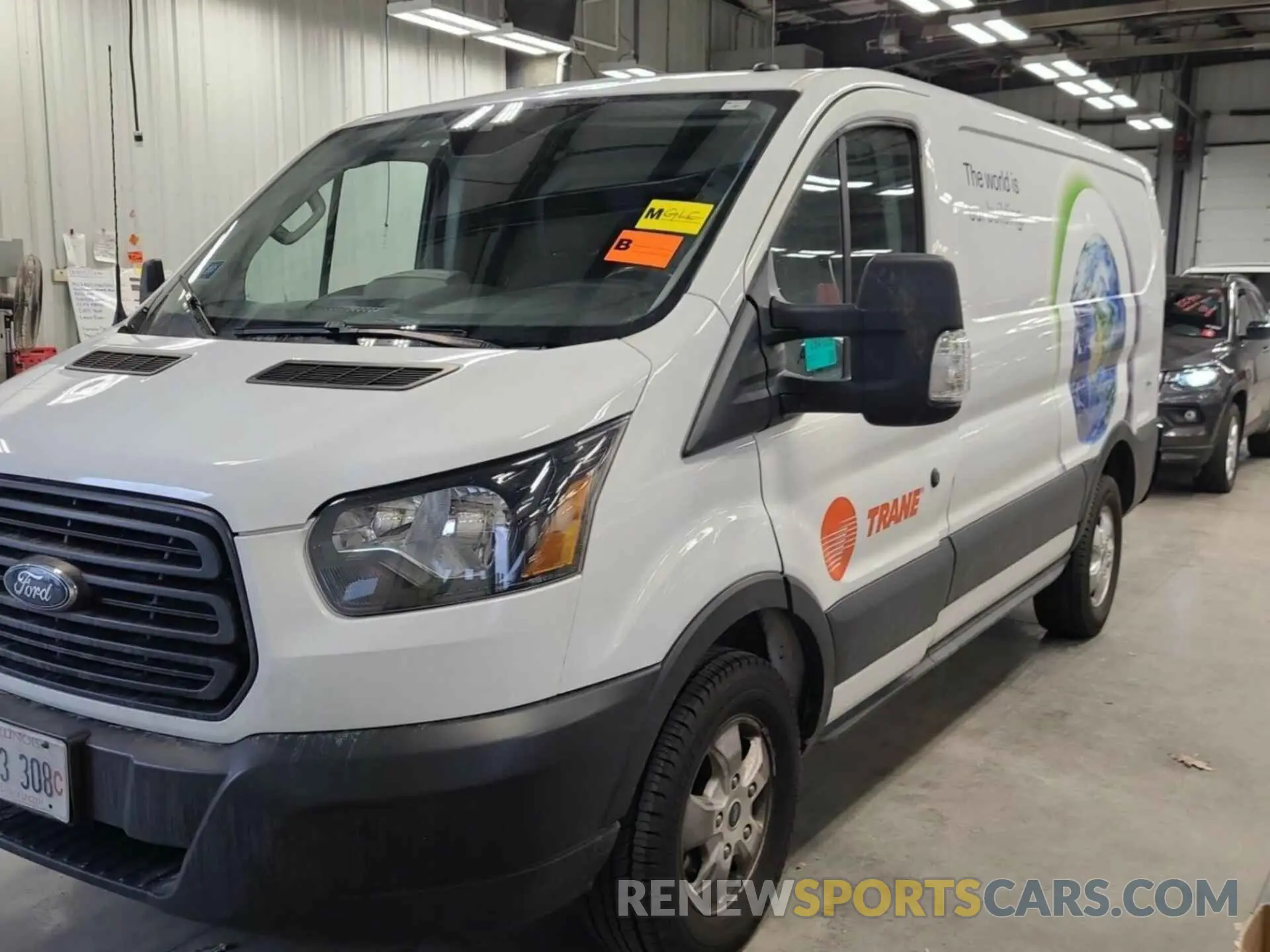24 Photograph of a damaged car 1FTYR1YGXKKA40822 FORD TRANSIT 2019