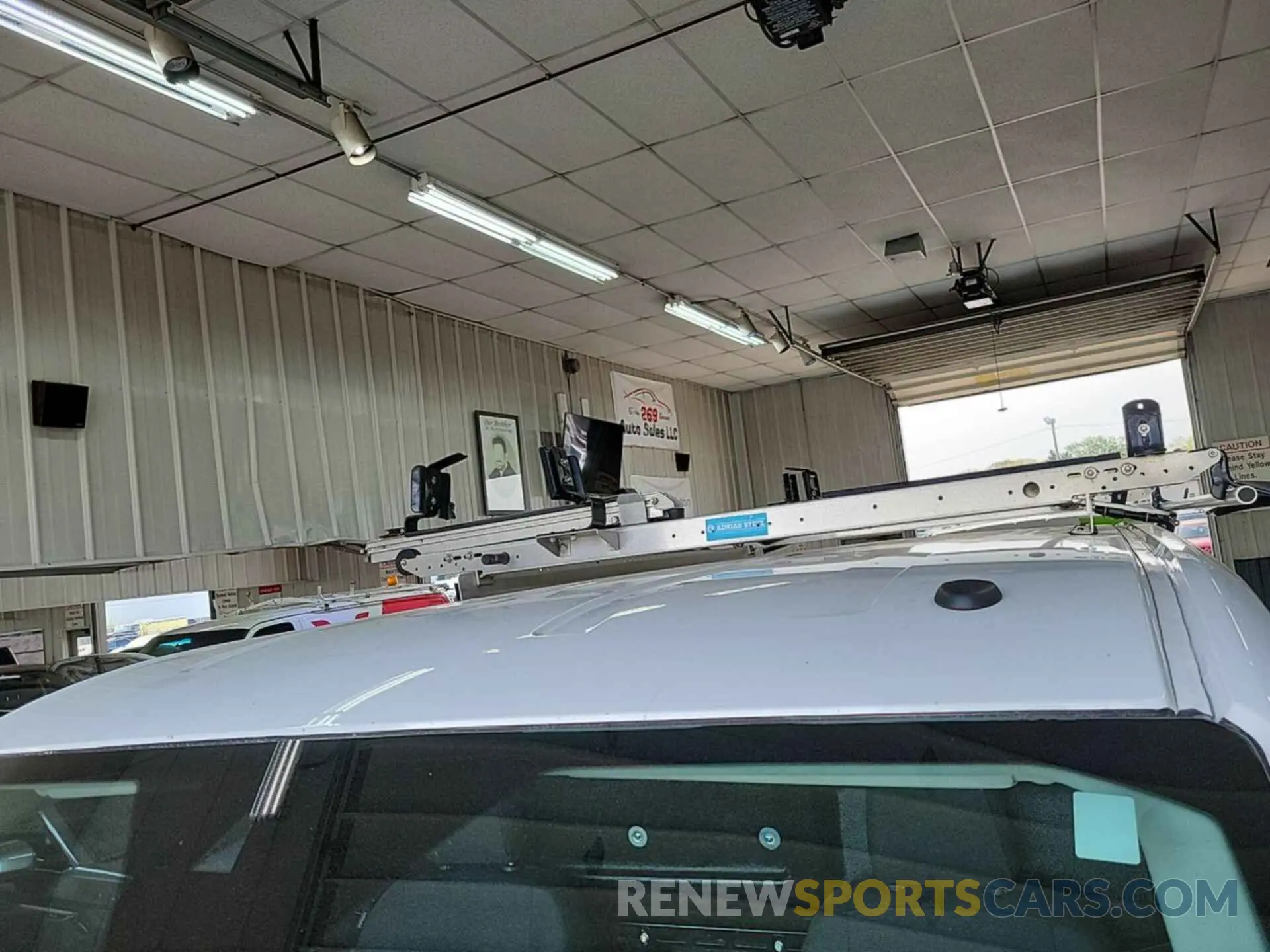 2 Photograph of a damaged car 1FTYR1YGXKKA40836 FORD TRANSIT 2019