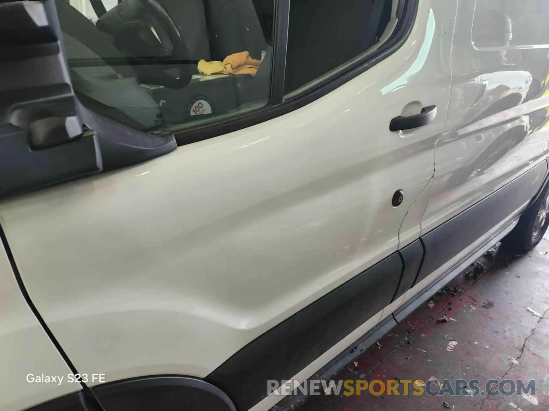 22 Photograph of a damaged car 1FTYR1YGXKKB43500 FORD TRANSIT 2019