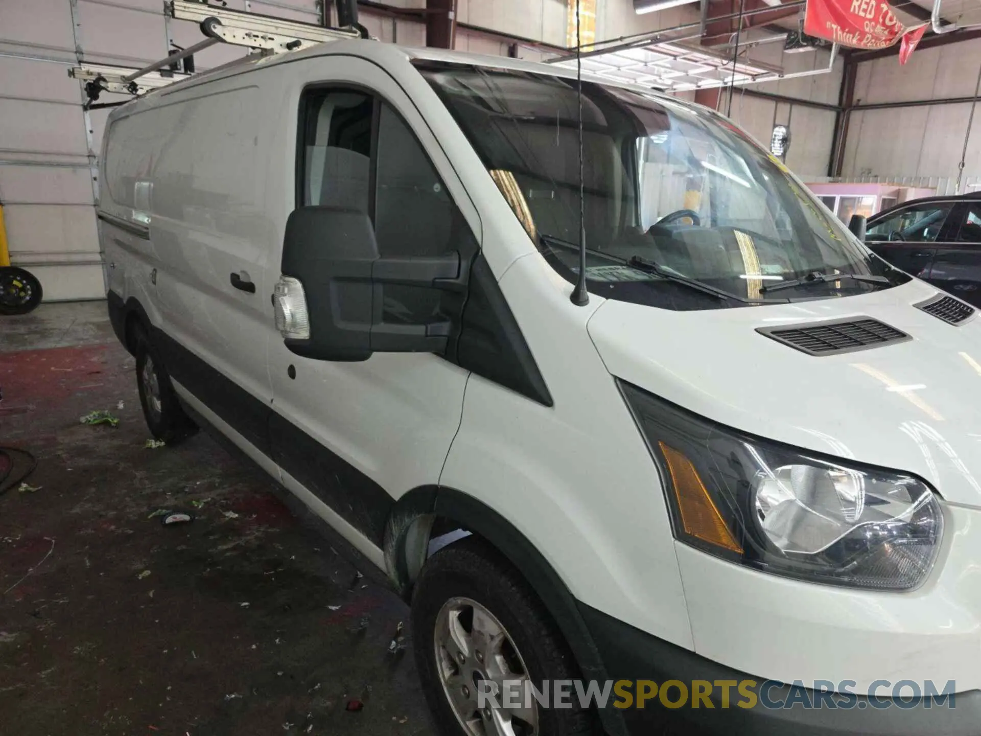 23 Photograph of a damaged car 1FTYR1YGXKKB43500 FORD TRANSIT 2019