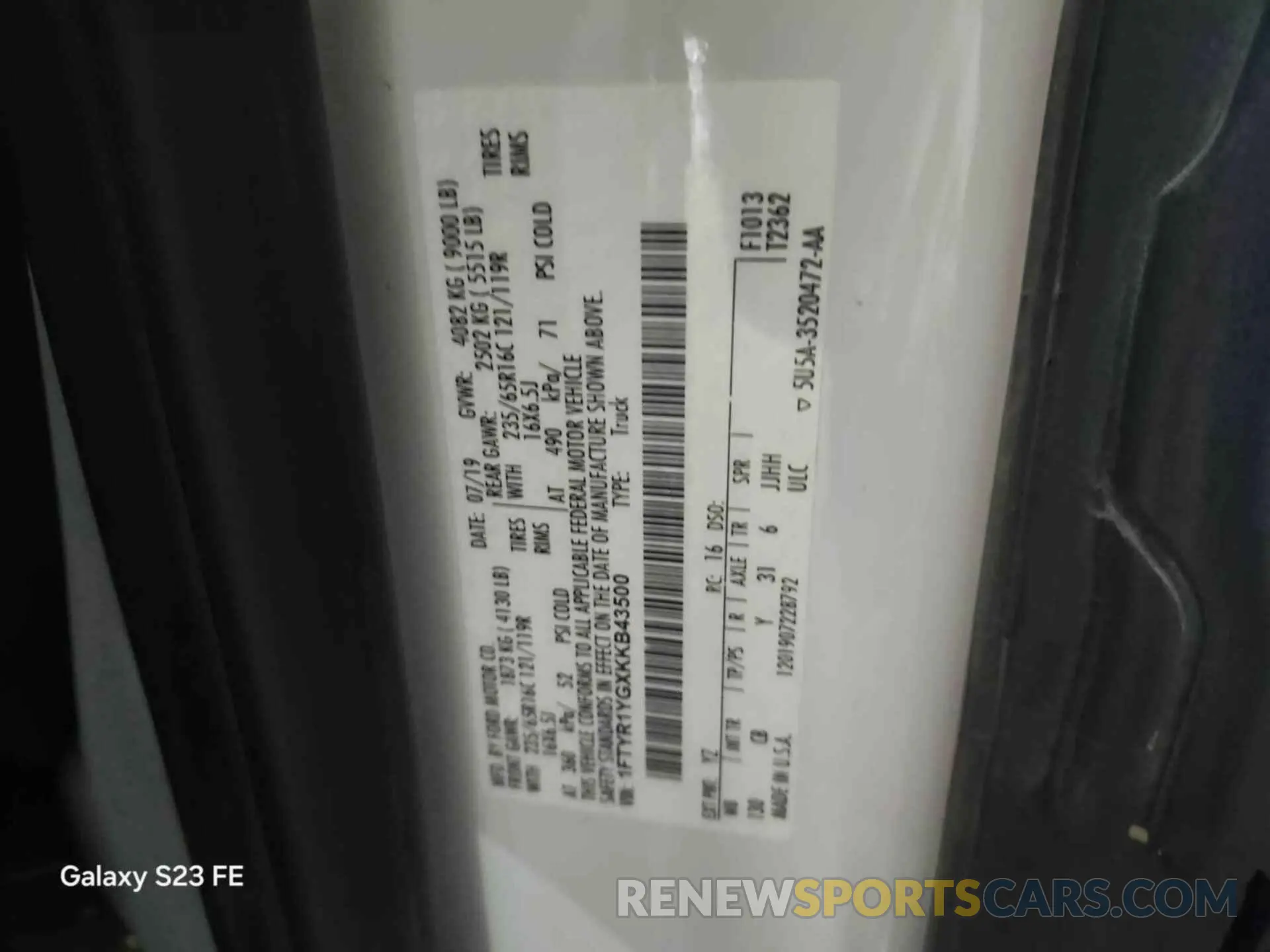 8 Photograph of a damaged car 1FTYR1YGXKKB43500 FORD TRANSIT 2019
