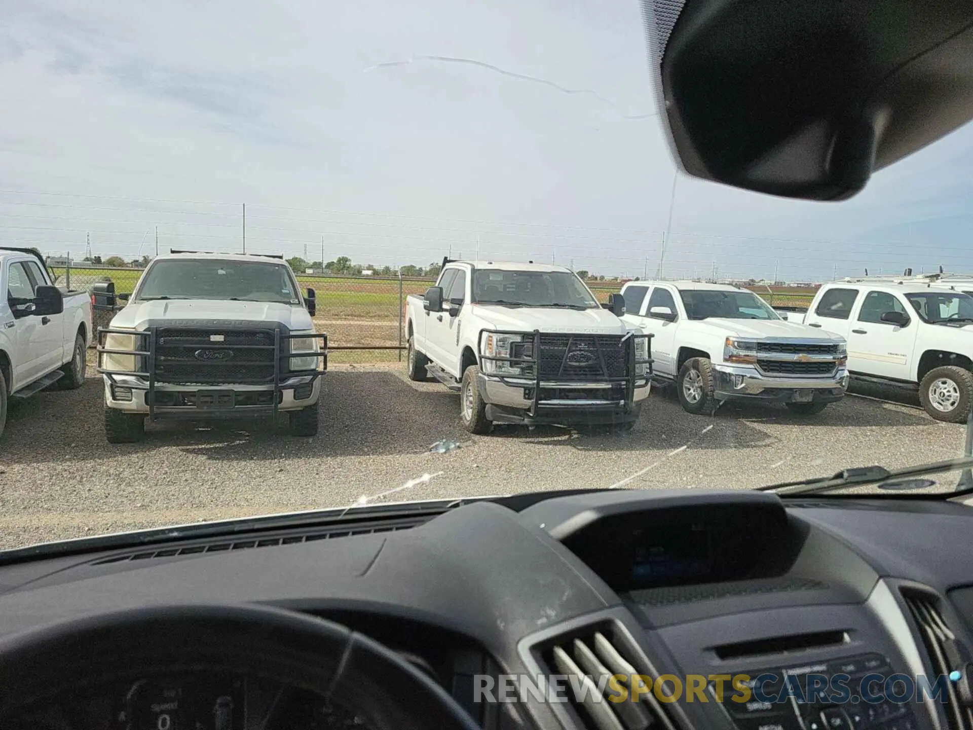 10 Photograph of a damaged car 1FTYR1YGXKKB48258 FORD TRANSIT 2019