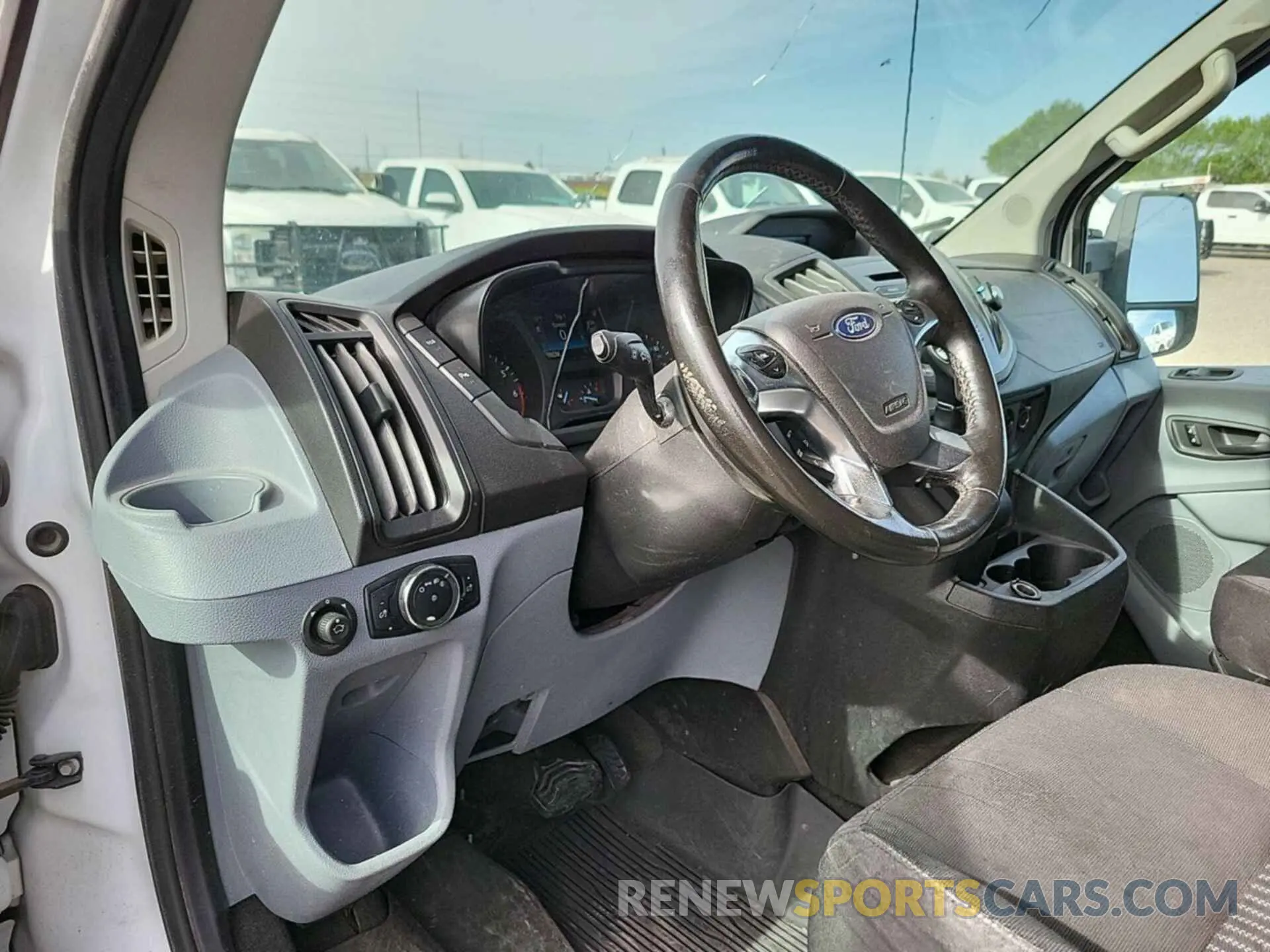 12 Photograph of a damaged car 1FTYR1YGXKKB48258 FORD TRANSIT 2019