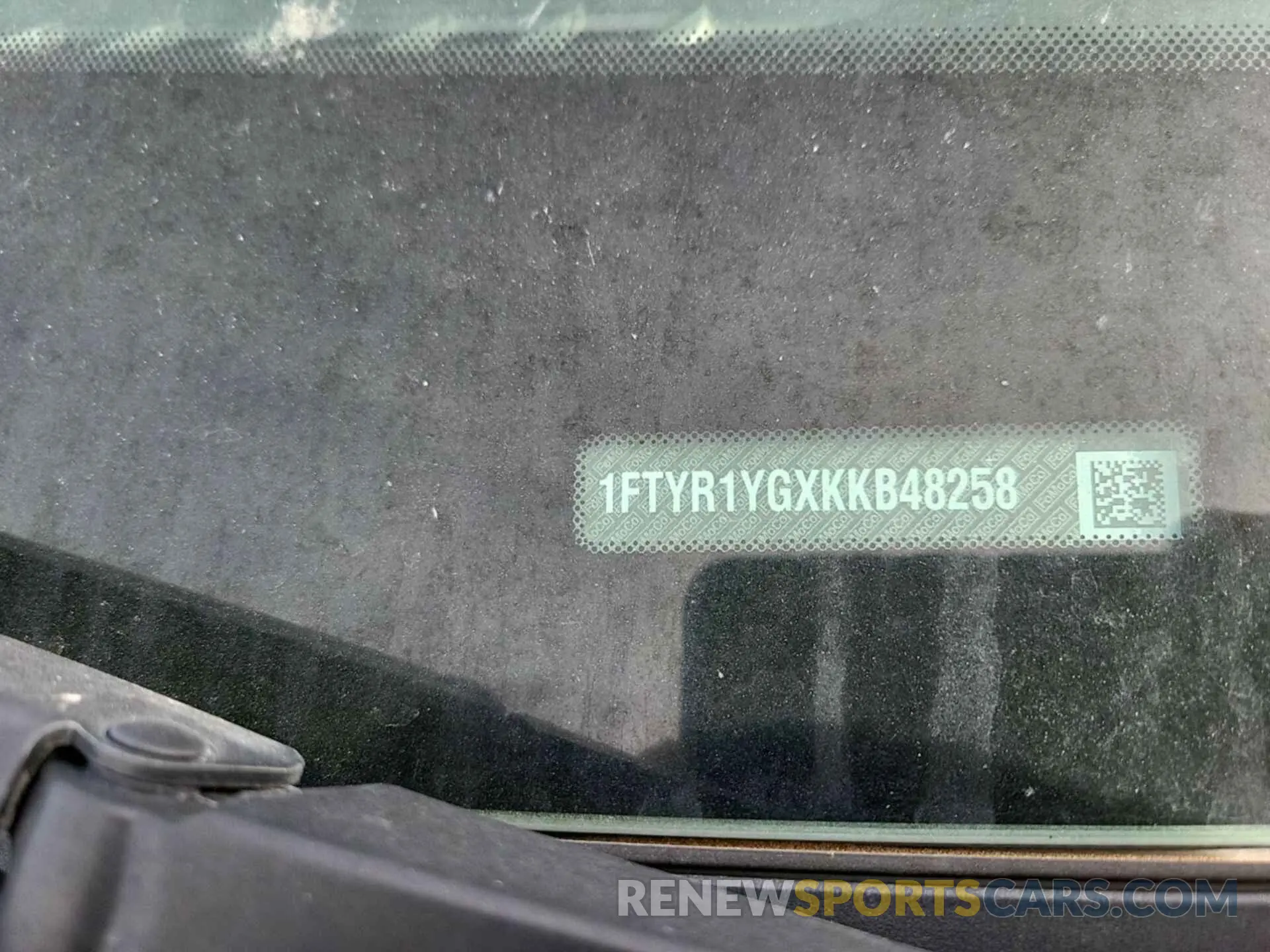17 Photograph of a damaged car 1FTYR1YGXKKB48258 FORD TRANSIT 2019