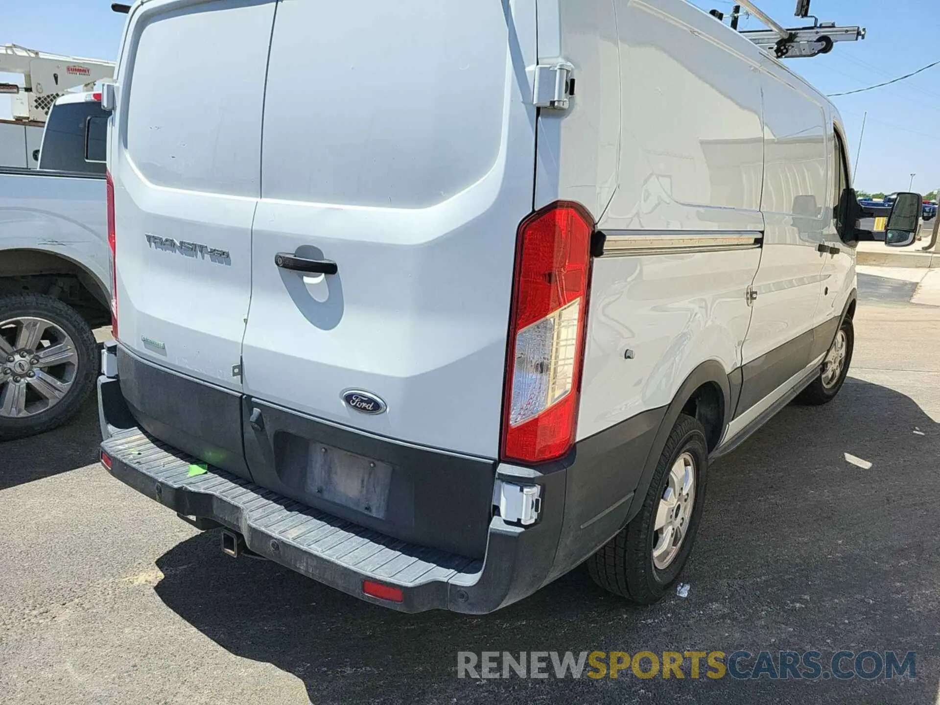 2 Photograph of a damaged car 1FTYR1YGXKKB48258 FORD TRANSIT 2019
