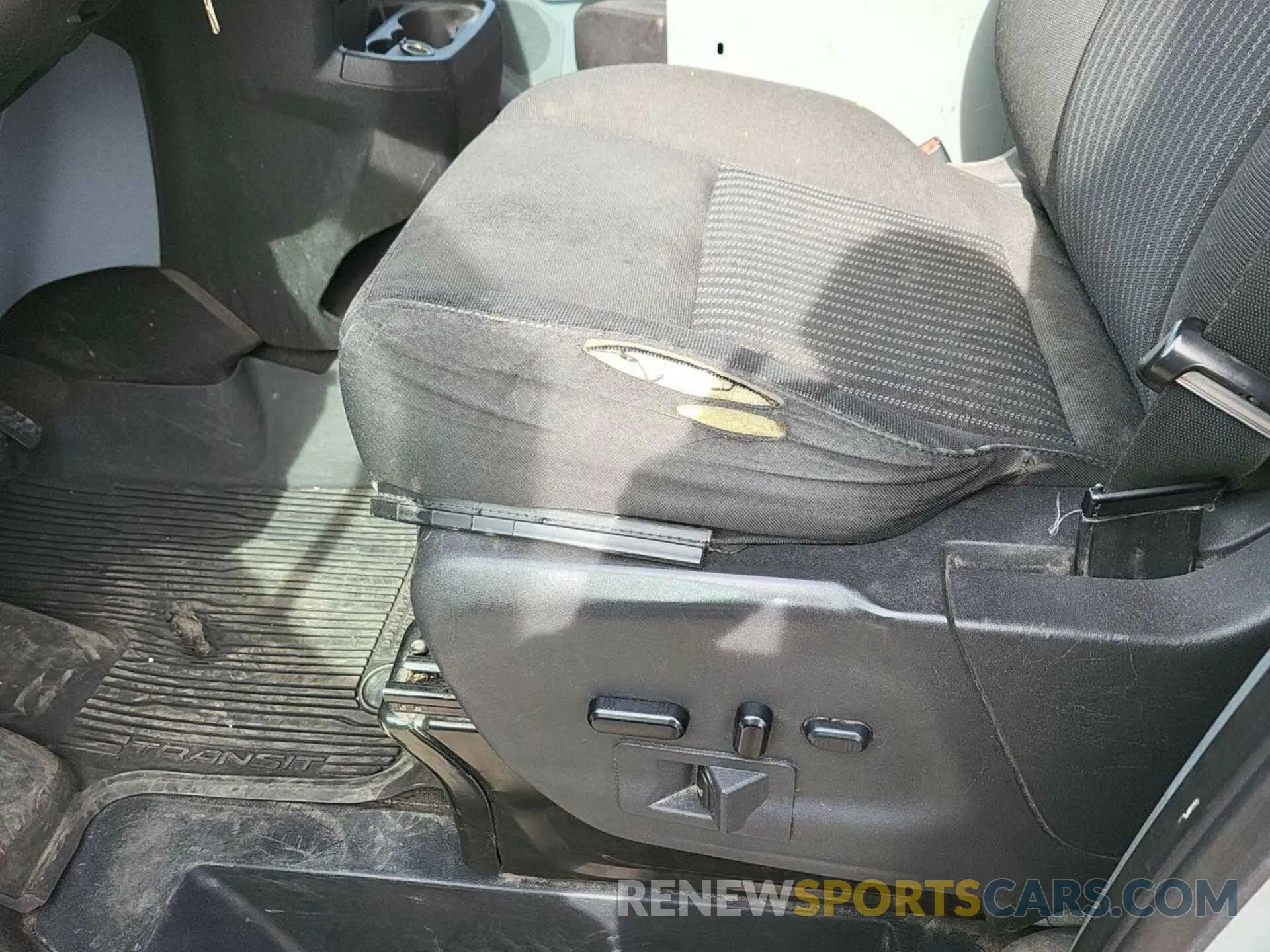 20 Photograph of a damaged car 1FTYR1YGXKKB48258 FORD TRANSIT 2019