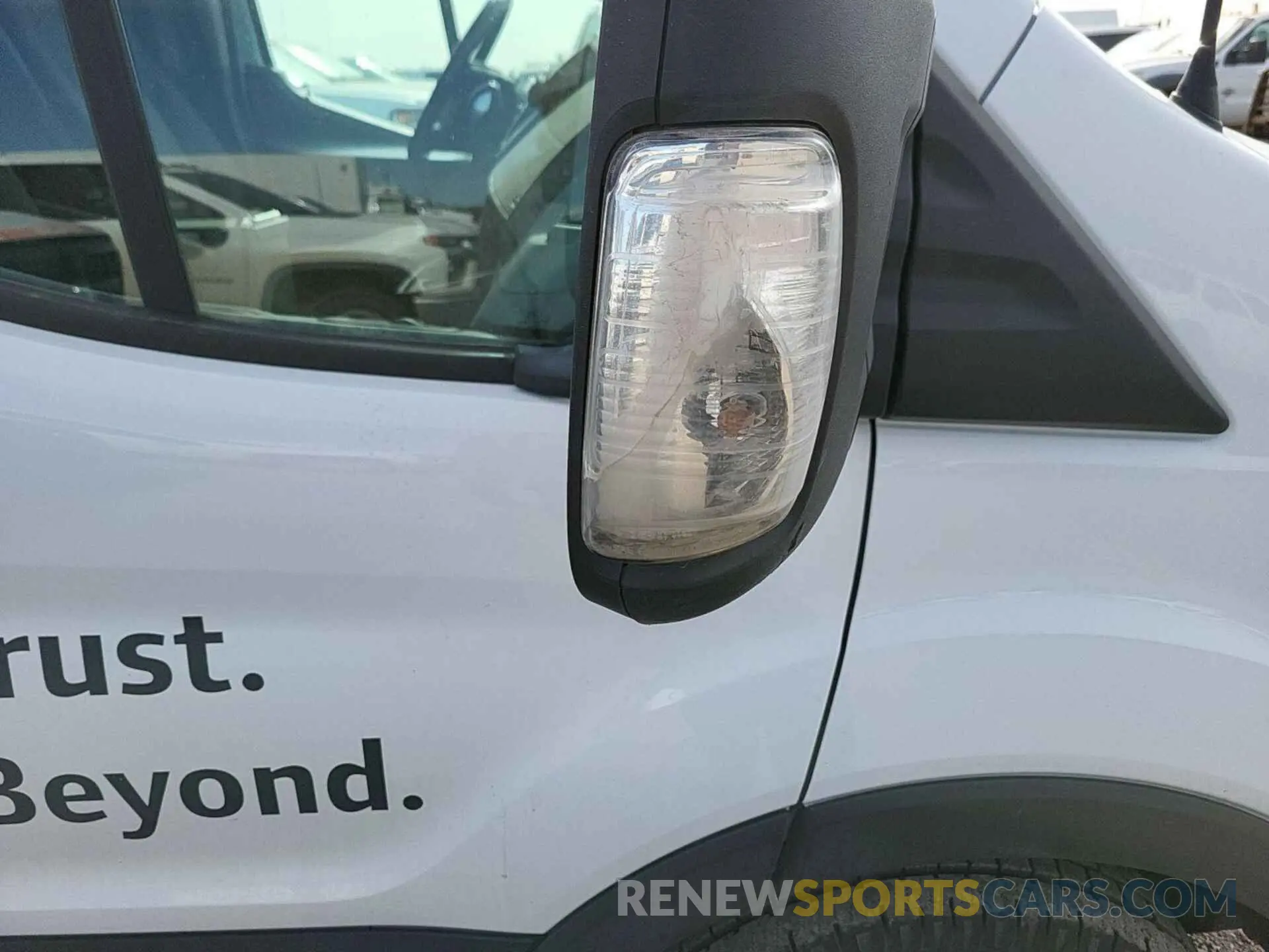 24 Photograph of a damaged car 1FTYR1YGXKKB48258 FORD TRANSIT 2019