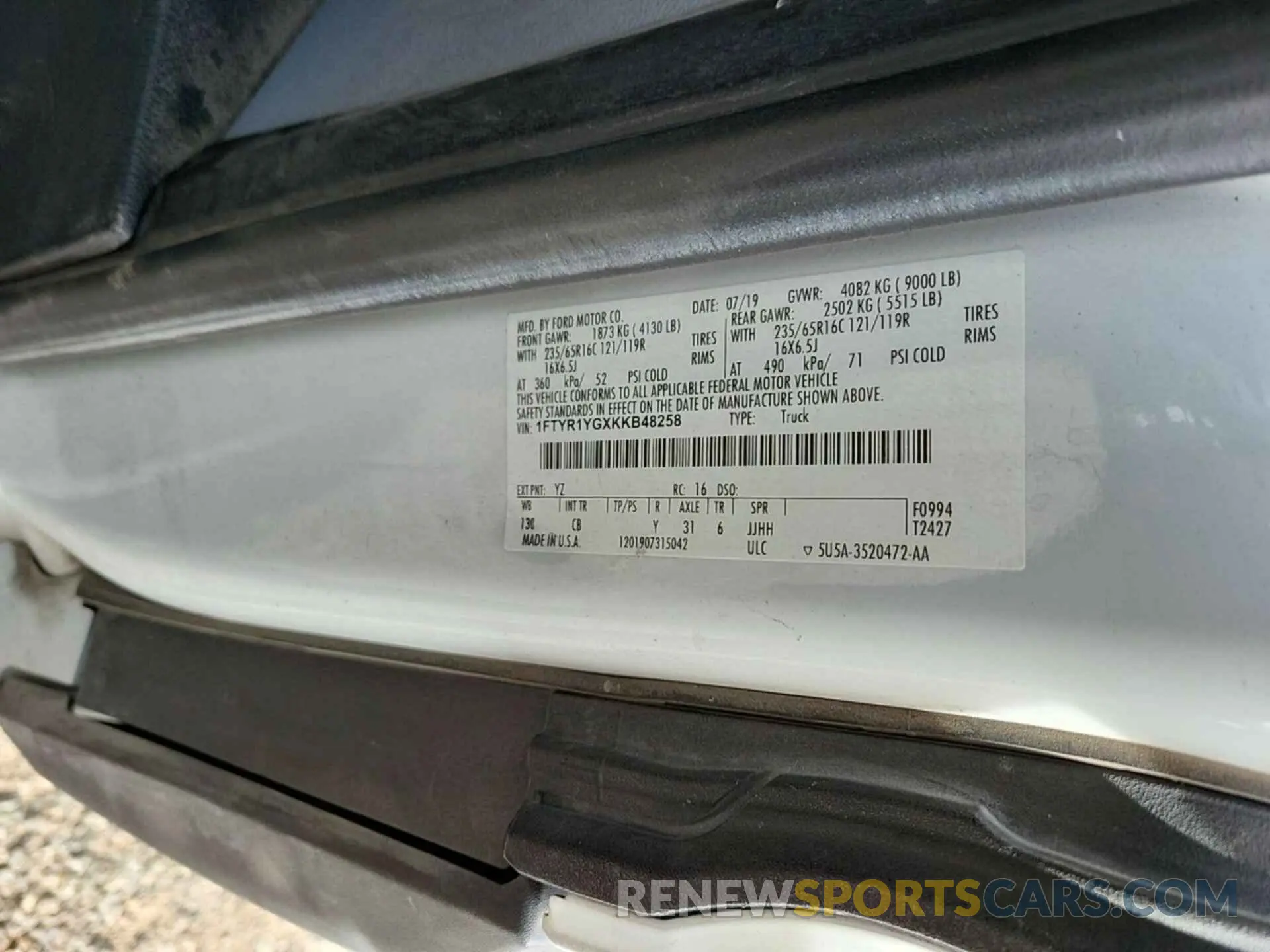 5 Photograph of a damaged car 1FTYR1YGXKKB48258 FORD TRANSIT 2019