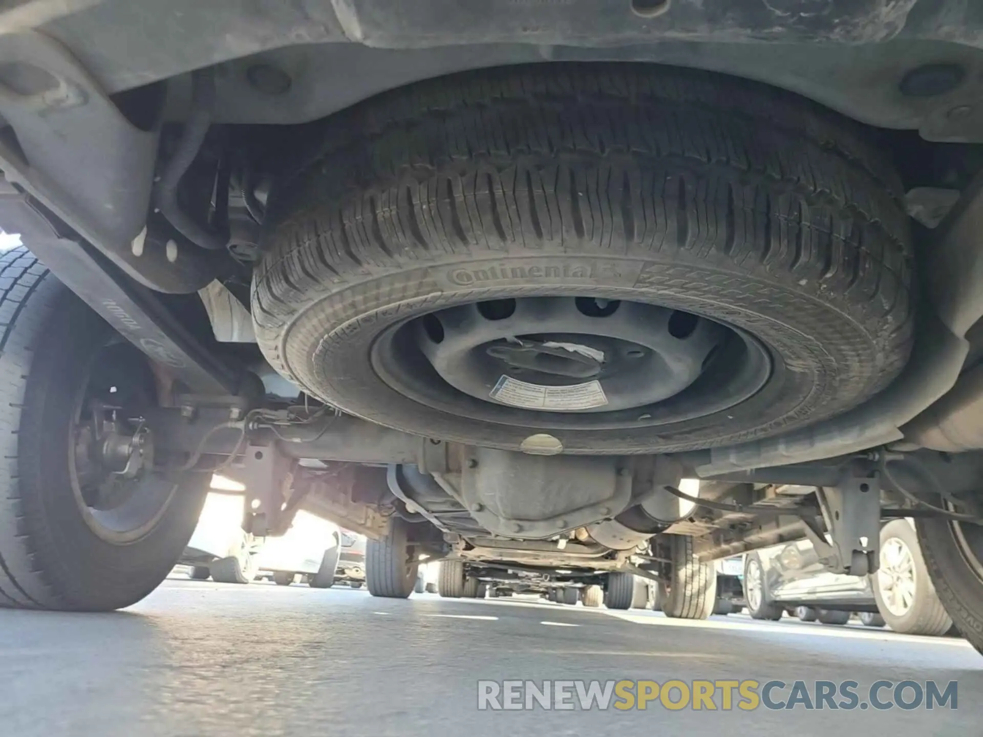 10 Photograph of a damaged car 1FTYR1YGXKKB48275 FORD TRANSIT 2019