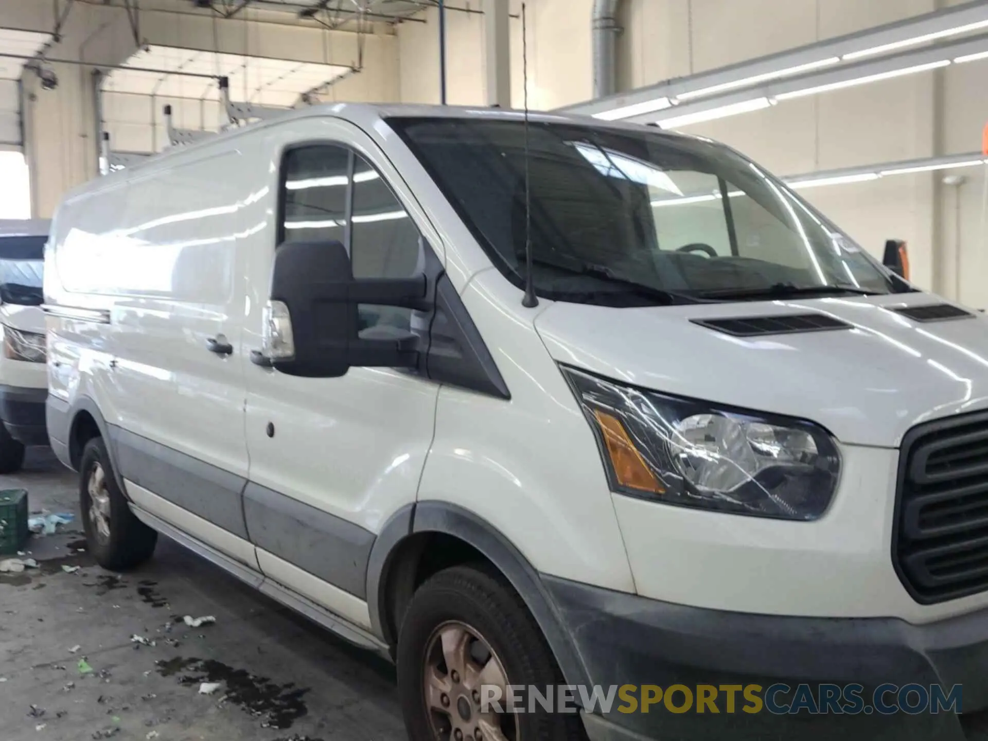 12 Photograph of a damaged car 1FTYR1YGXKKB48275 FORD TRANSIT 2019