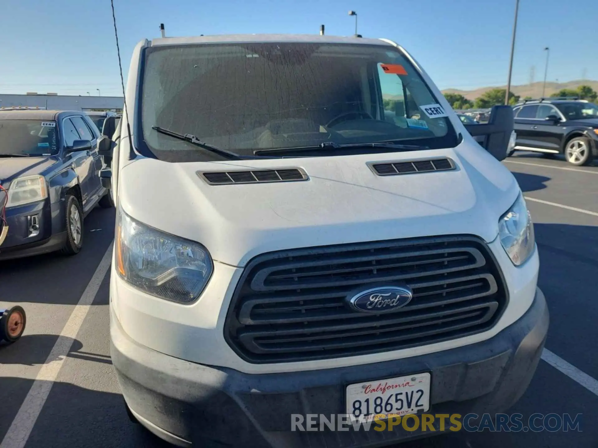 40 Photograph of a damaged car 1FTYR1YGXKKB48275 FORD TRANSIT 2019