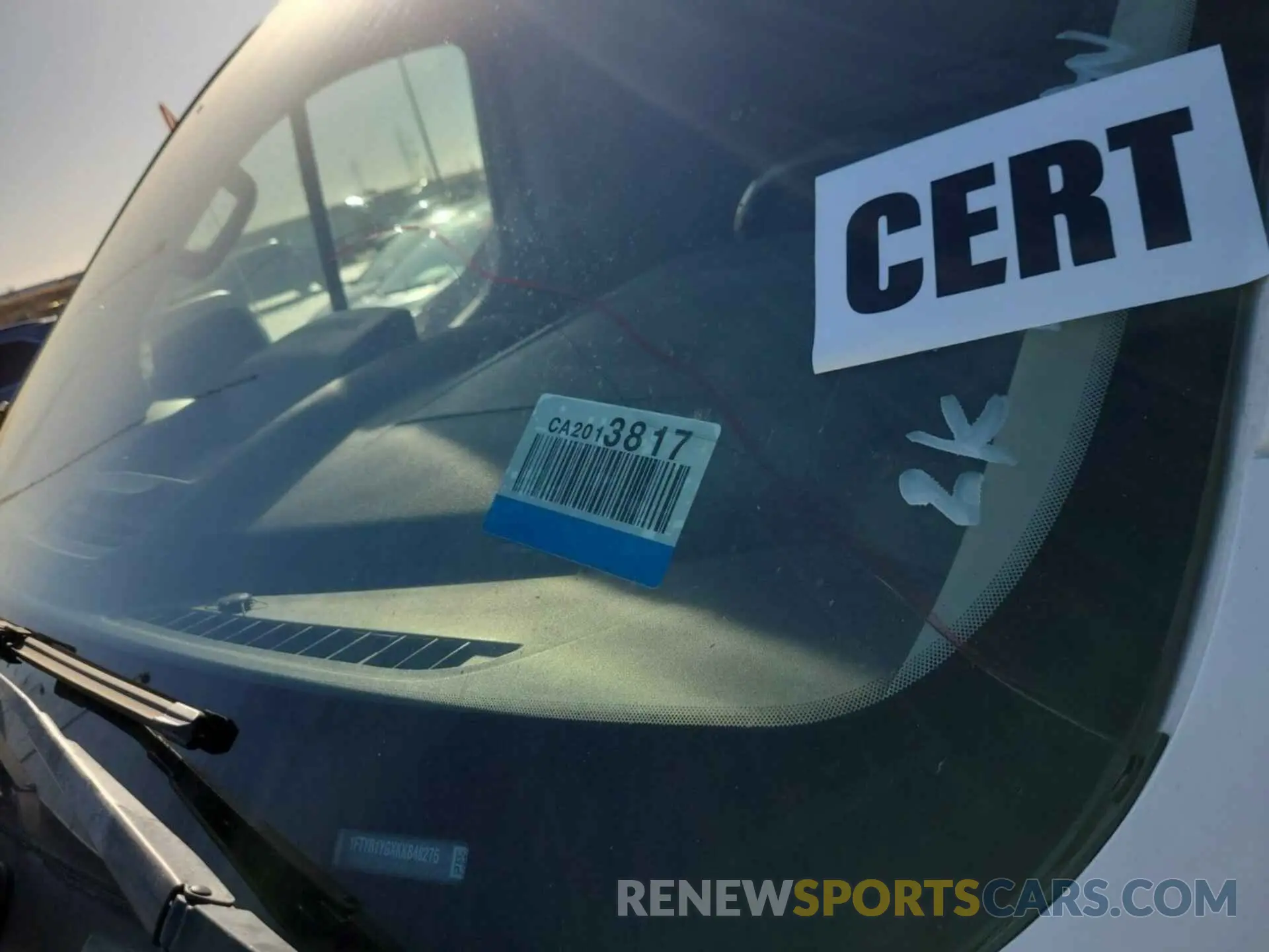 5 Photograph of a damaged car 1FTYR1YGXKKB48275 FORD TRANSIT 2019