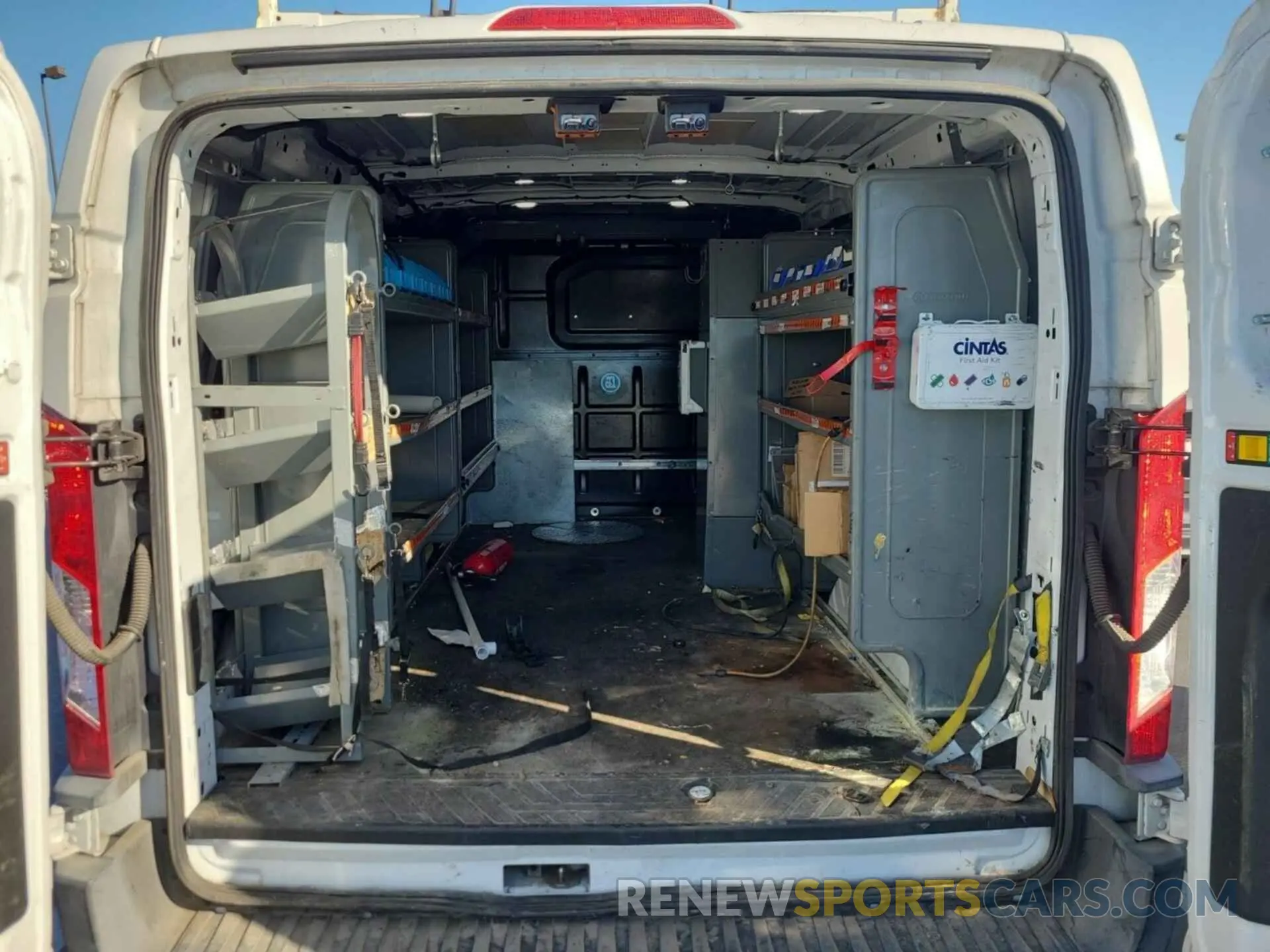 6 Photograph of a damaged car 1FTYR1YGXKKB48275 FORD TRANSIT 2019