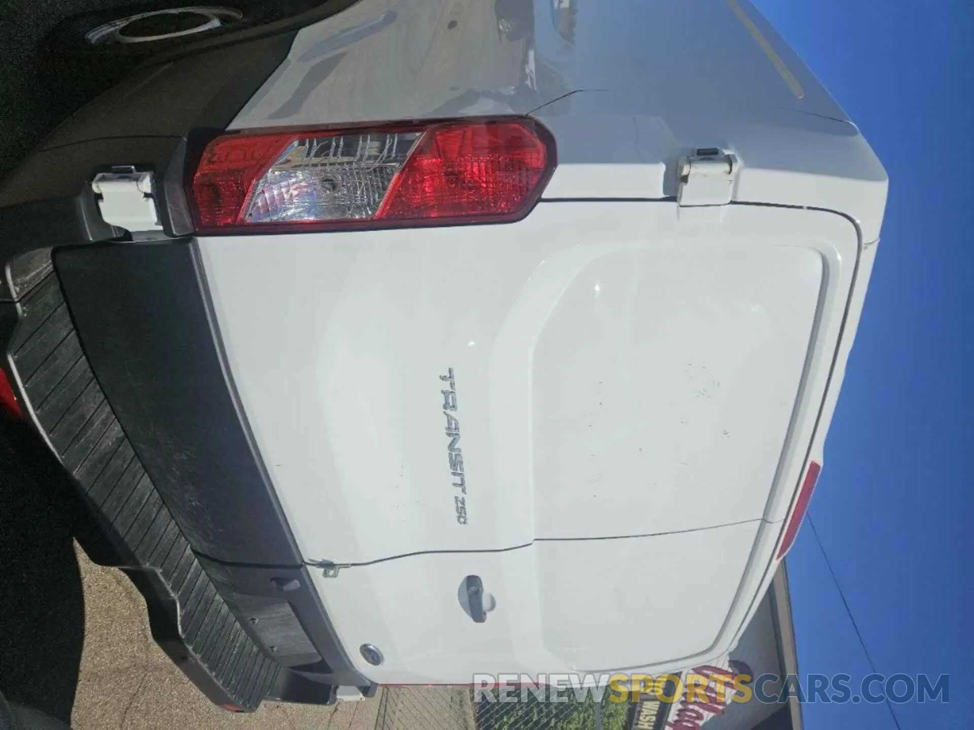 10 Photograph of a damaged car 1FTYR1YM1KKB87858 FORD TRANSIT 2019