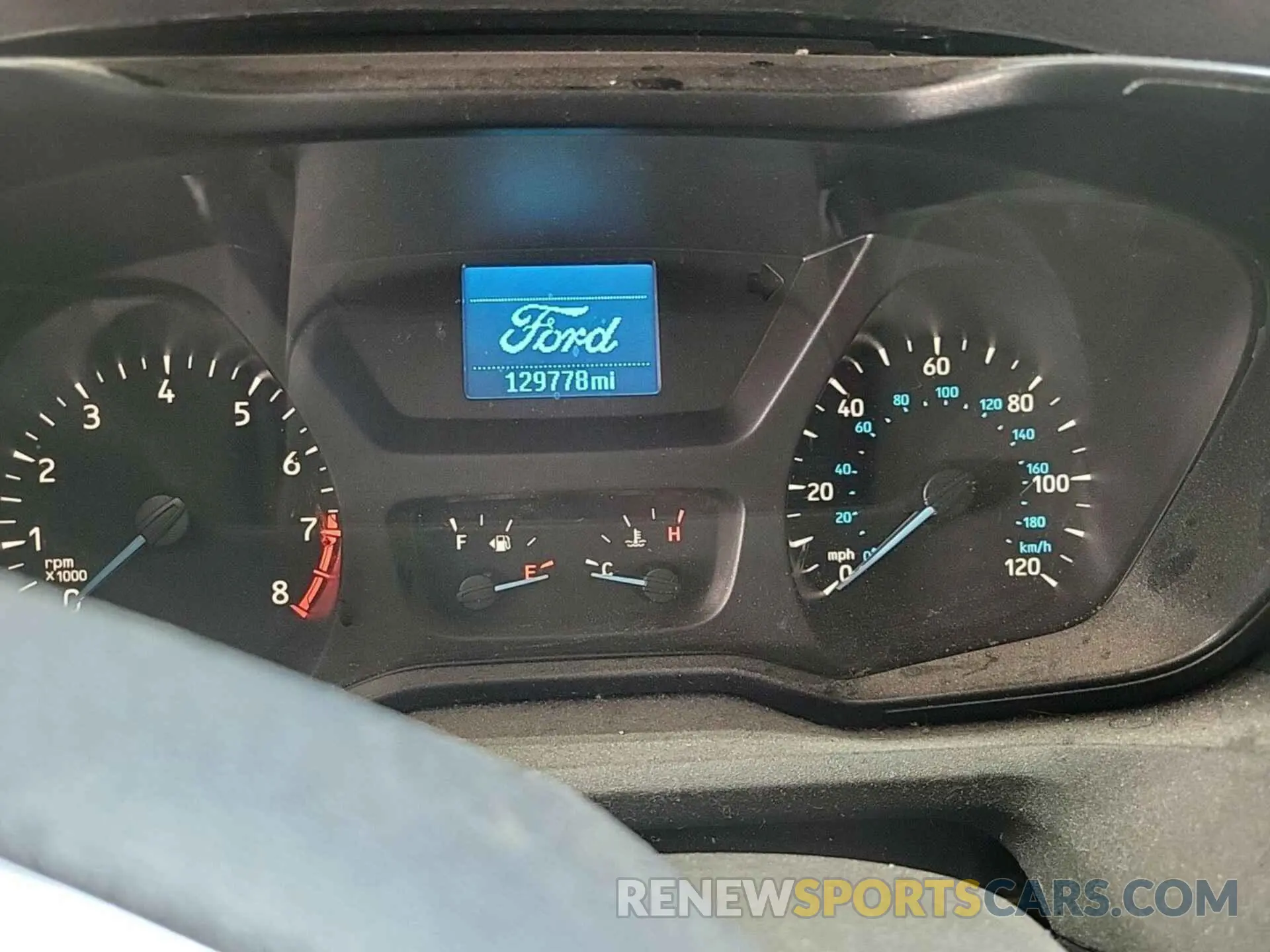 6 Photograph of a damaged car 1FTYR1YM1KKB87858 FORD TRANSIT 2019