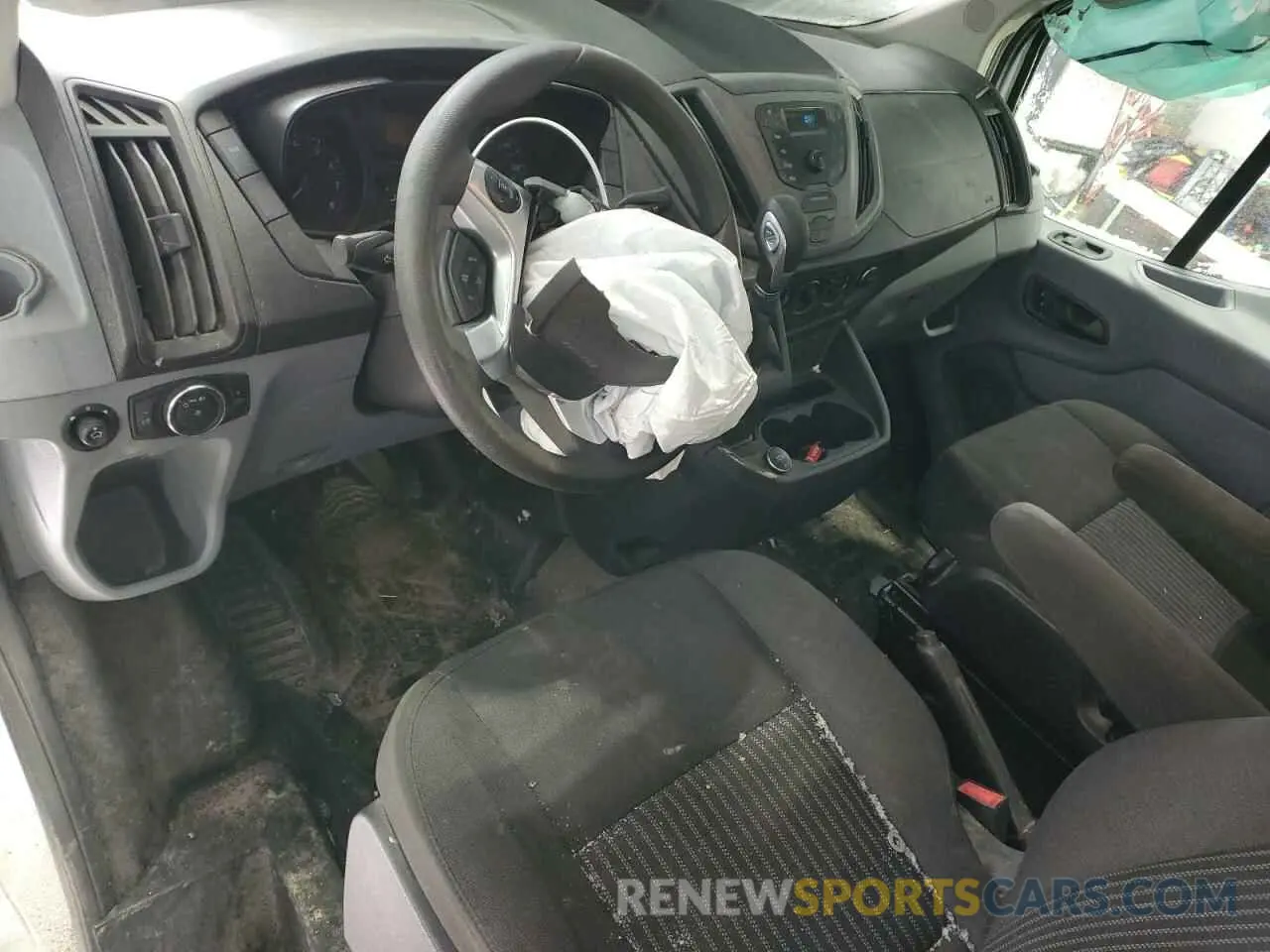 8 Photograph of a damaged car 1FTYR1YM2KKA42022 FORD TRANSIT 2019