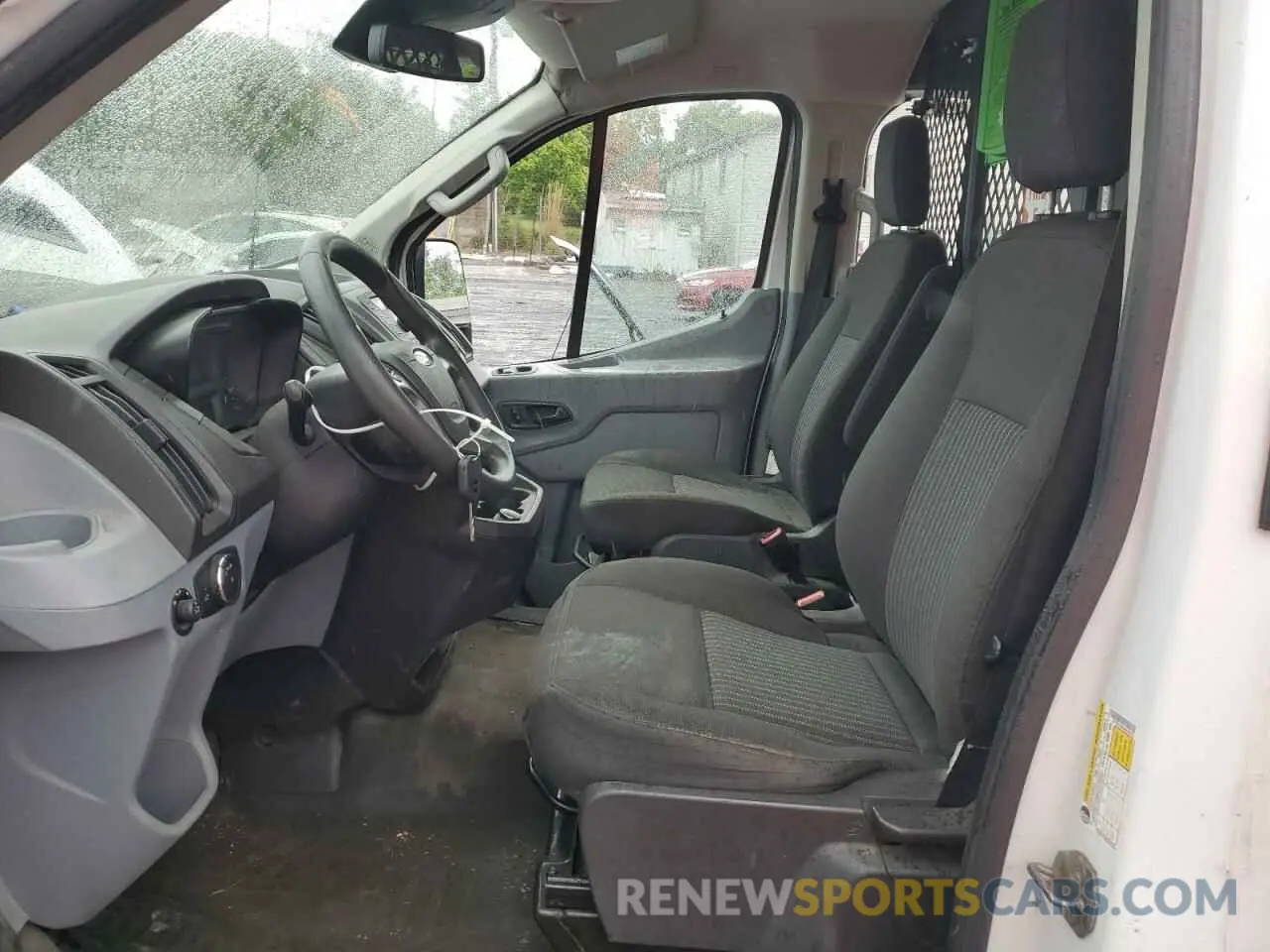 7 Photograph of a damaged car 1FTYR1YM2KKA56776 FORD TRANSIT 2019
