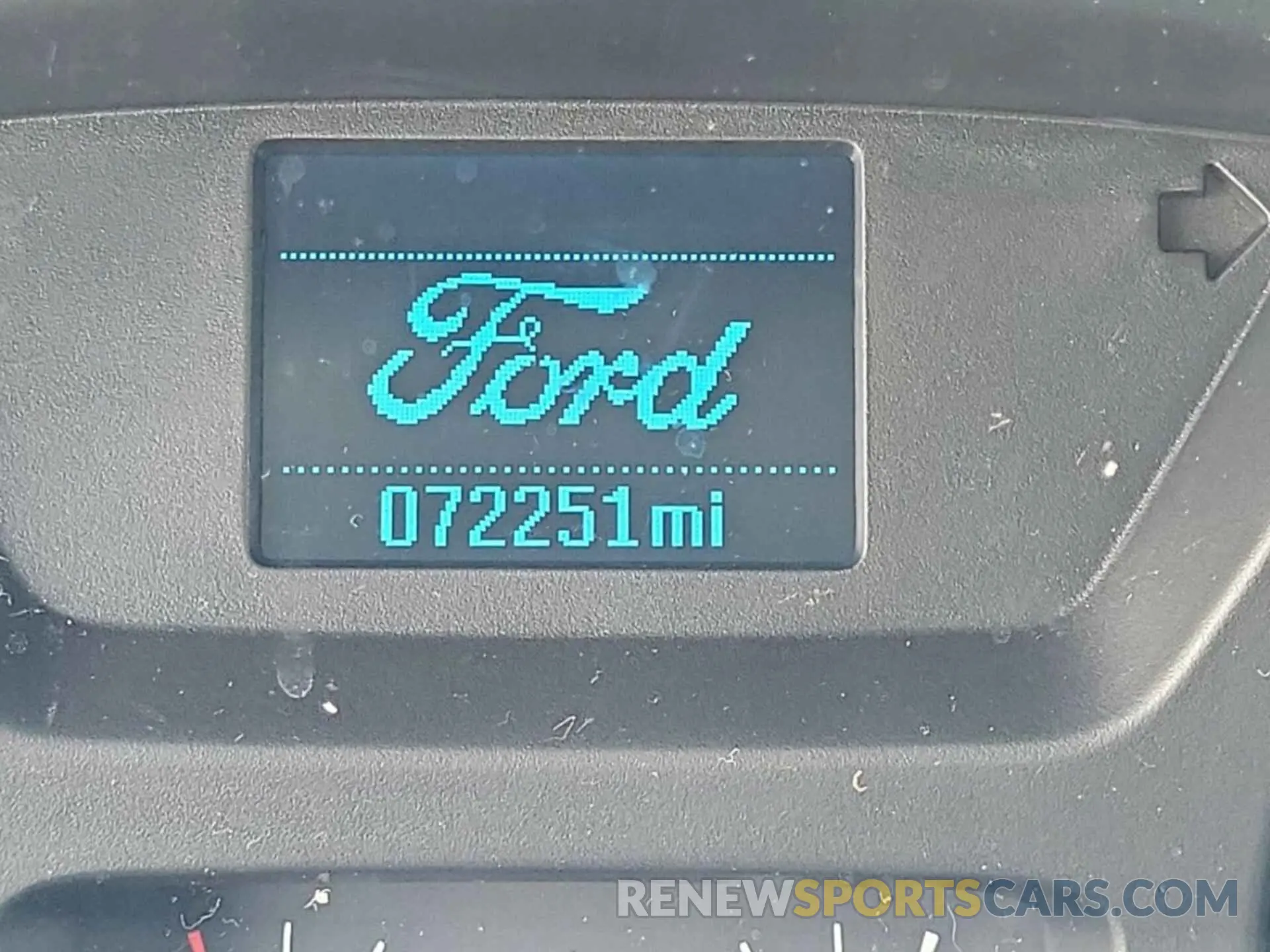 23 Photograph of a damaged car 1FTYR1YM2KKB51144 FORD TRANSIT 2019