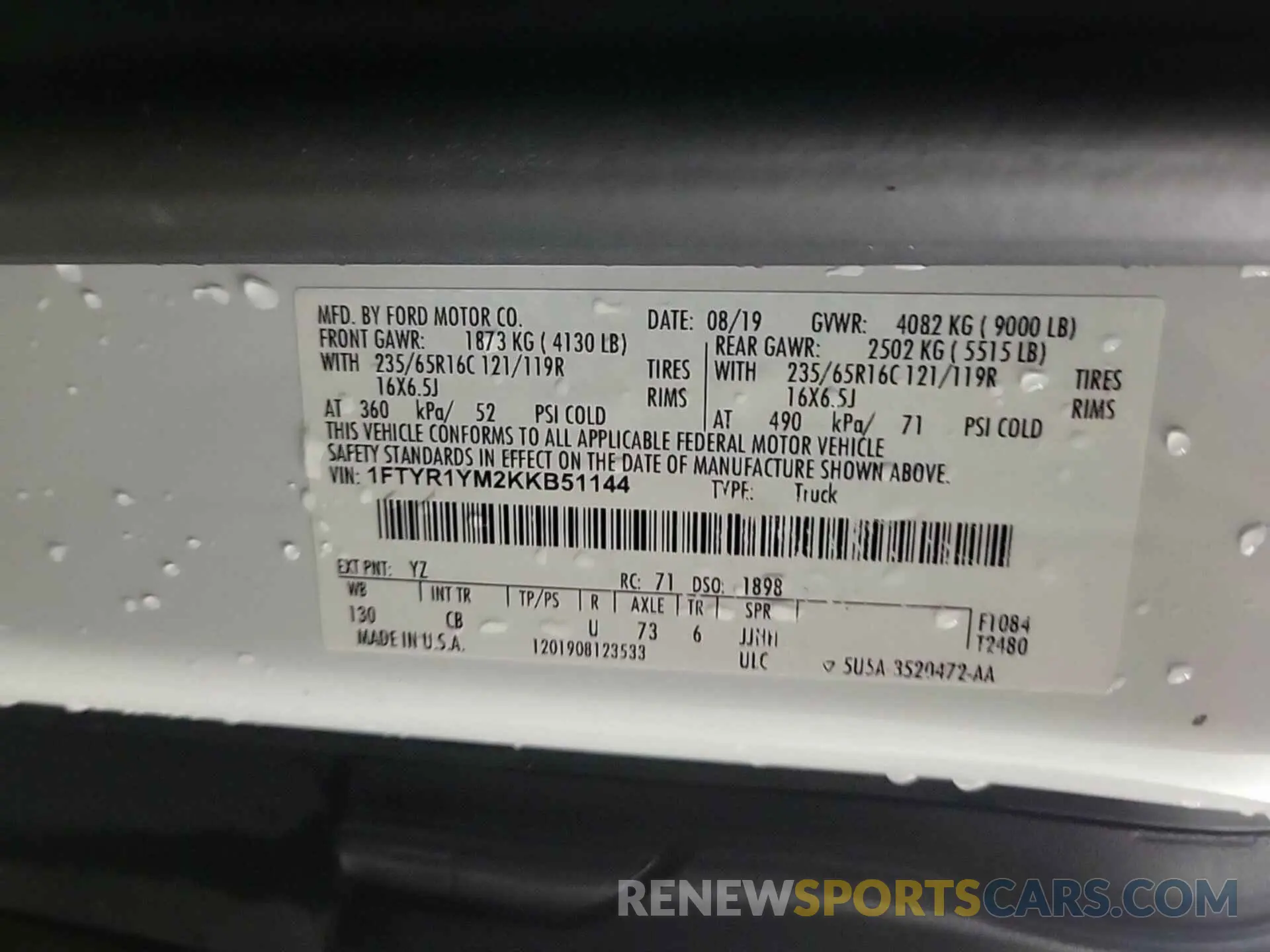 28 Photograph of a damaged car 1FTYR1YM2KKB51144 FORD TRANSIT 2019