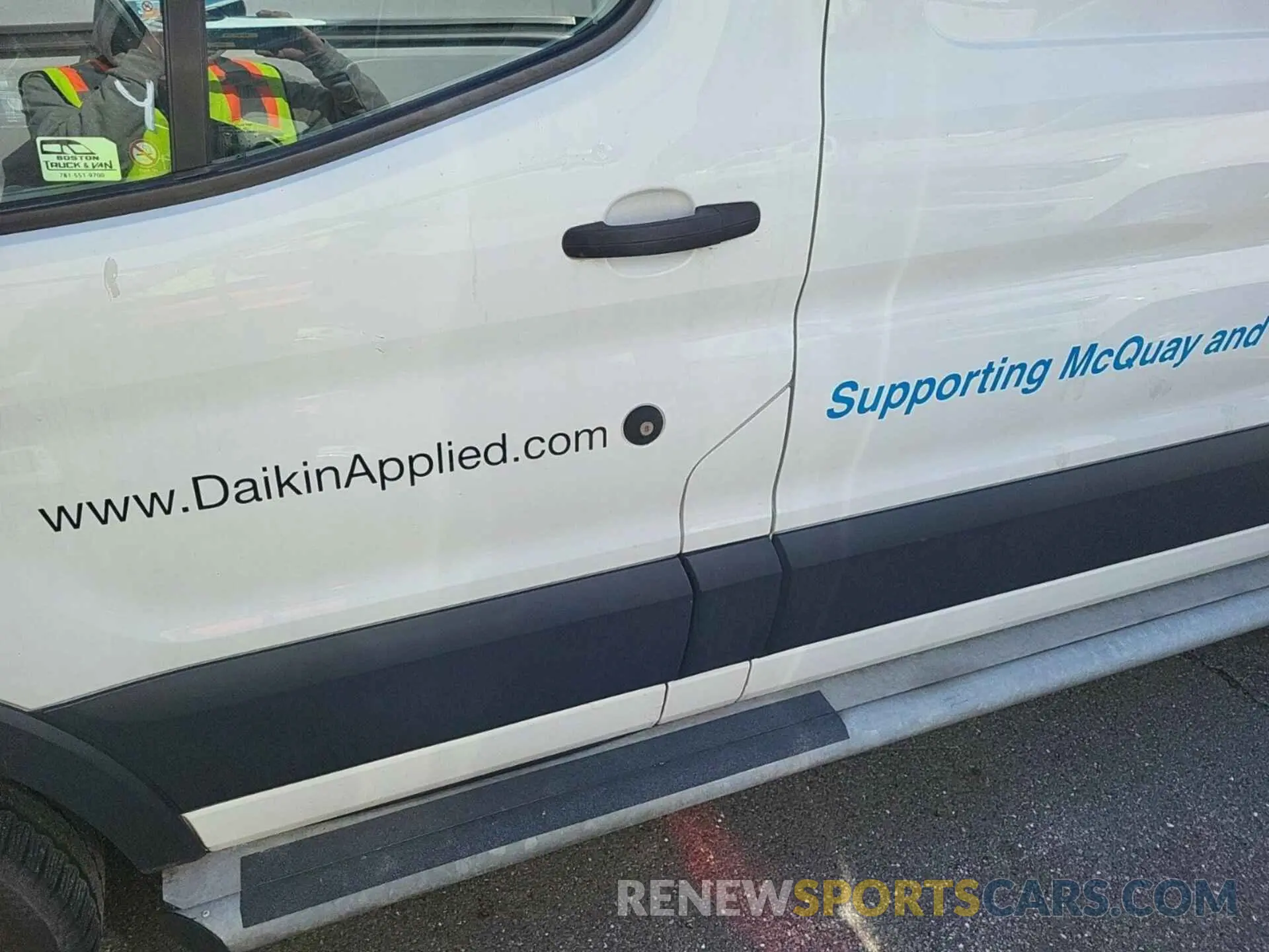 3 Photograph of a damaged car 1FTYR1YM2KKB51144 FORD TRANSIT 2019