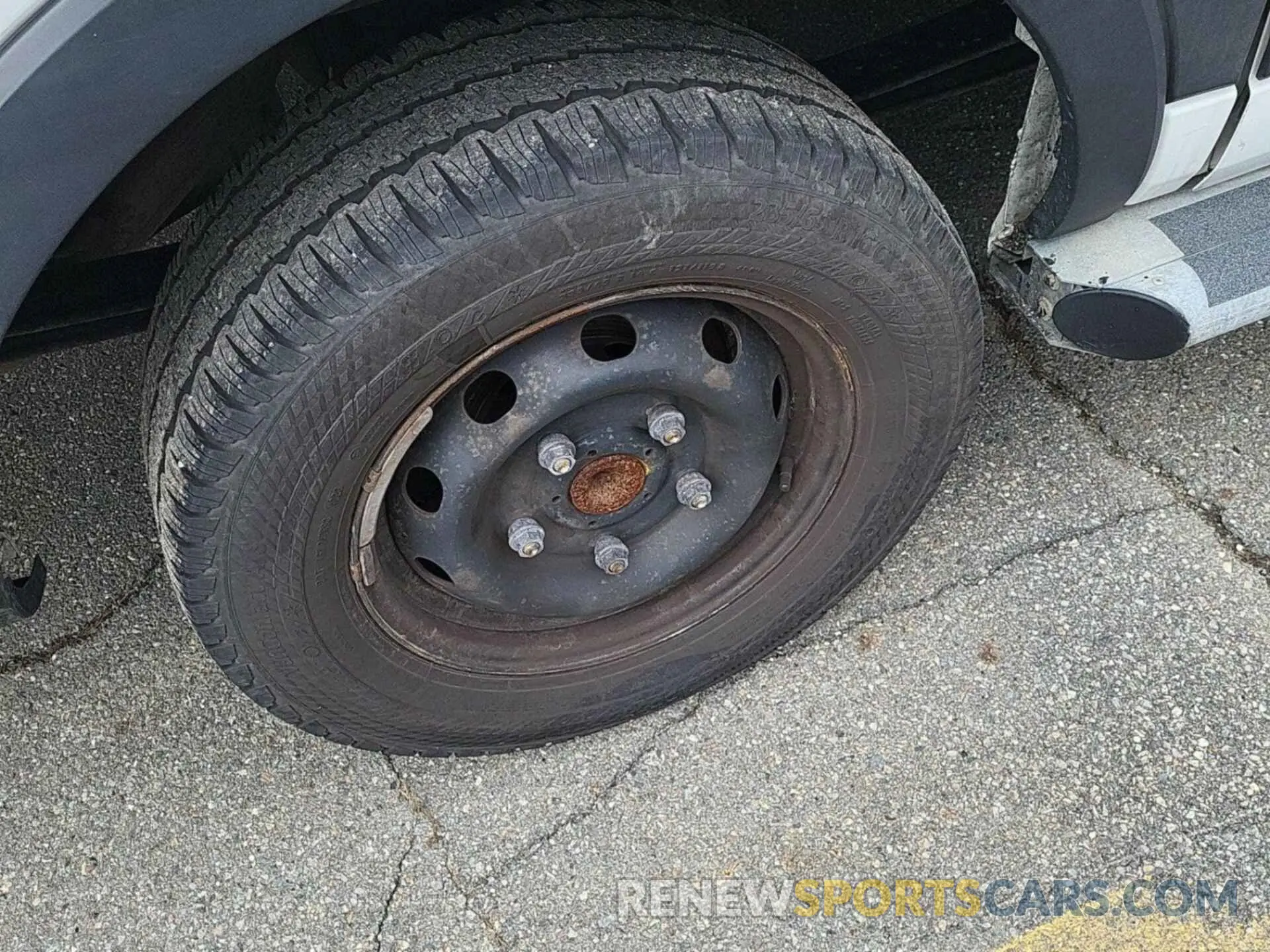 34 Photograph of a damaged car 1FTYR1YM2KKB51144 FORD TRANSIT 2019