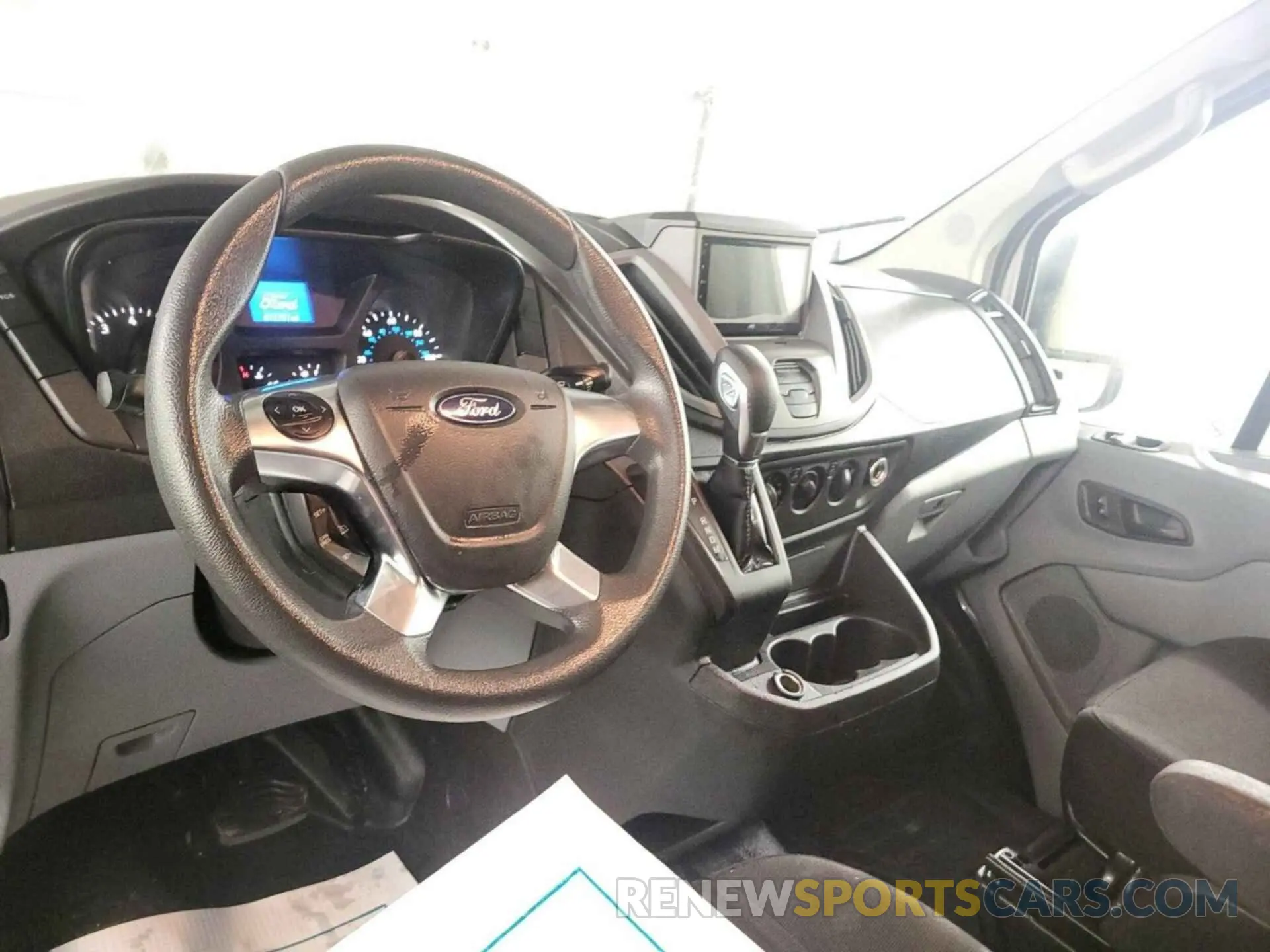 37 Photograph of a damaged car 1FTYR1YM2KKB51144 FORD TRANSIT 2019