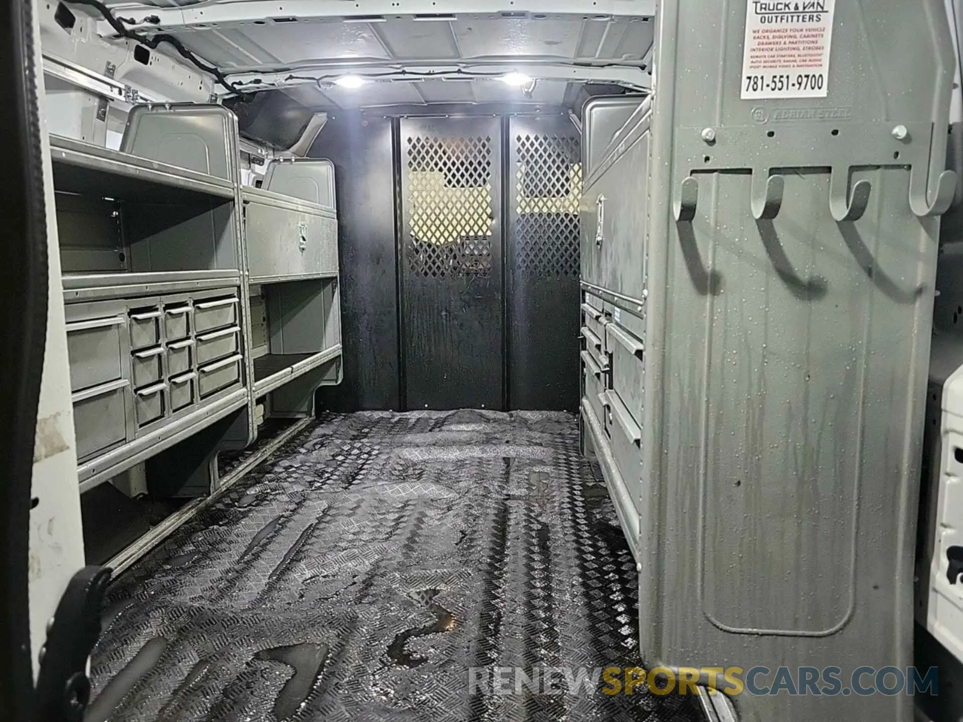 6 Photograph of a damaged car 1FTYR1YM2KKB51144 FORD TRANSIT 2019
