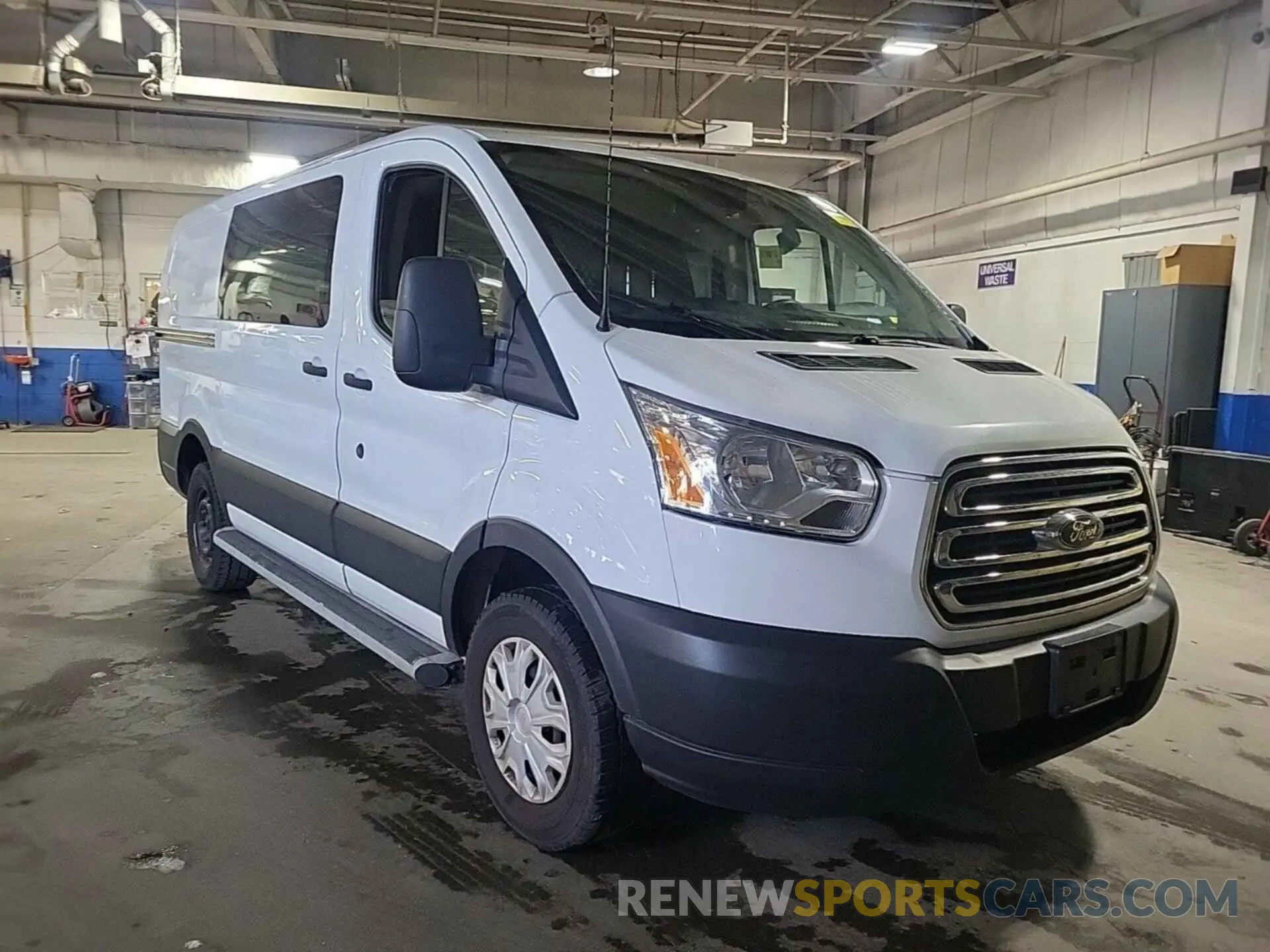 7 Photograph of a damaged car 1FTYR1YM2KKB51144 FORD TRANSIT 2019