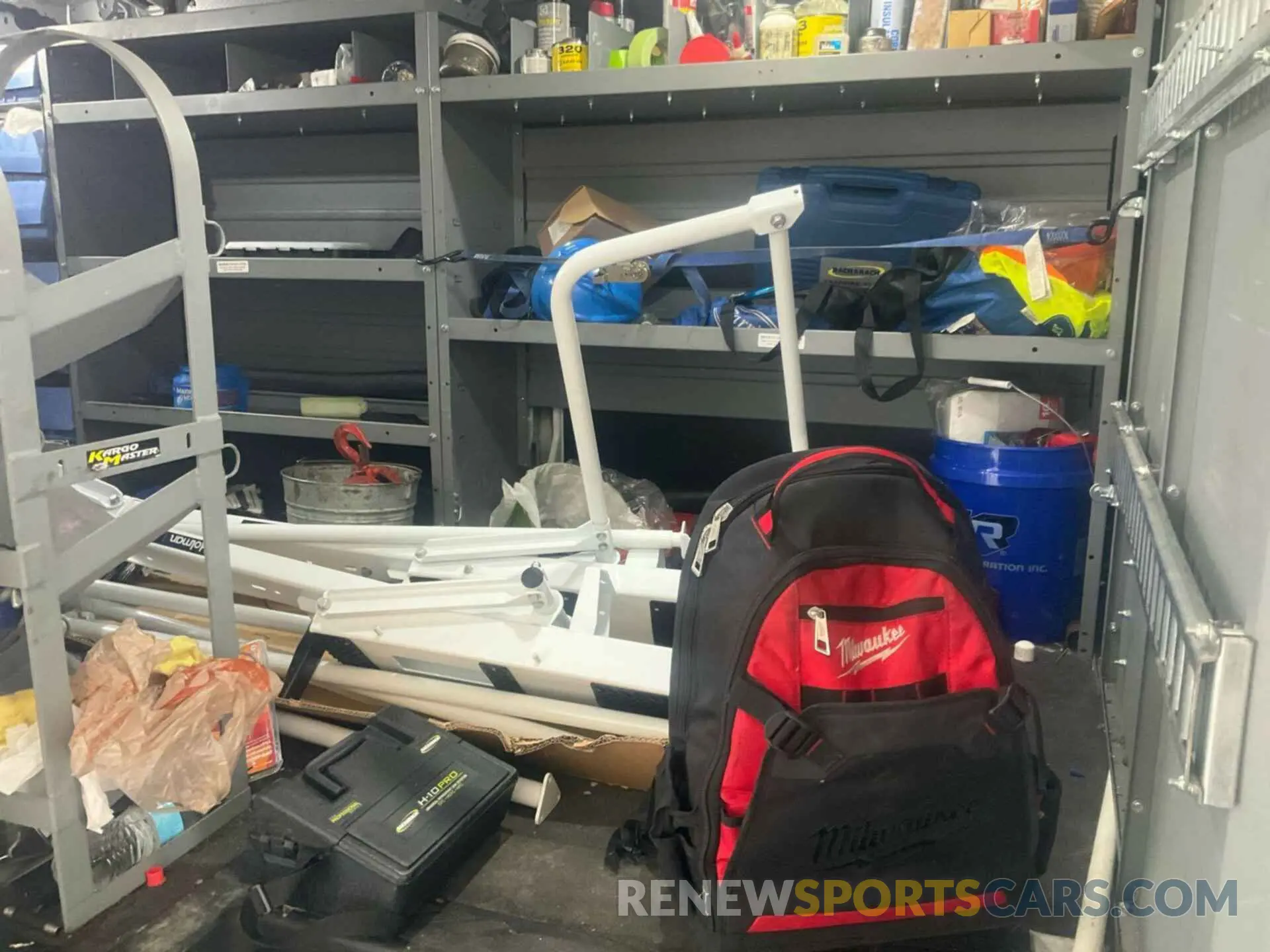32 Photograph of a damaged car 1FTYR1YM6KKA21495 FORD TRANSIT 2019